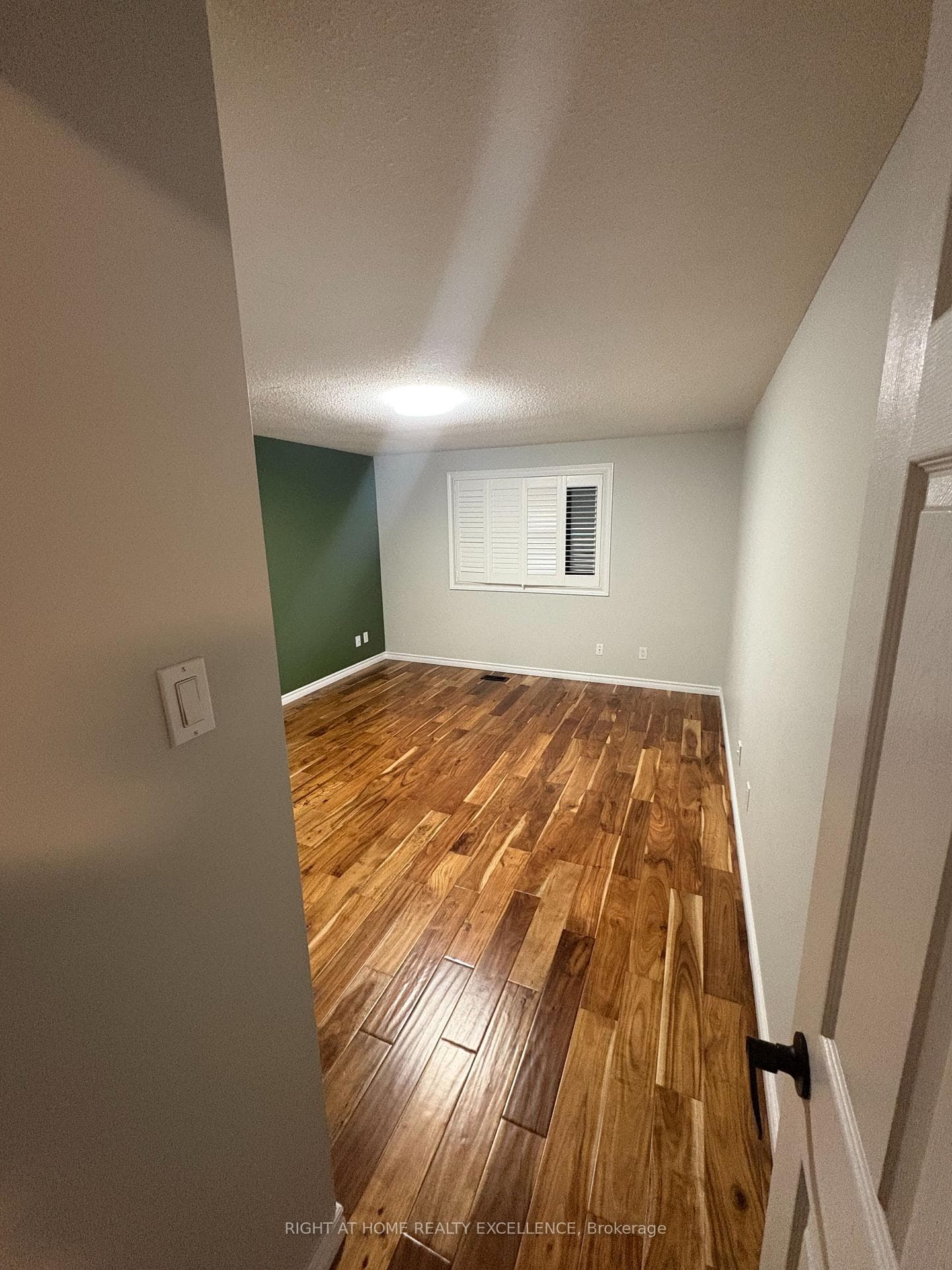 6 Abelard Avenue Unit Upper photo 19