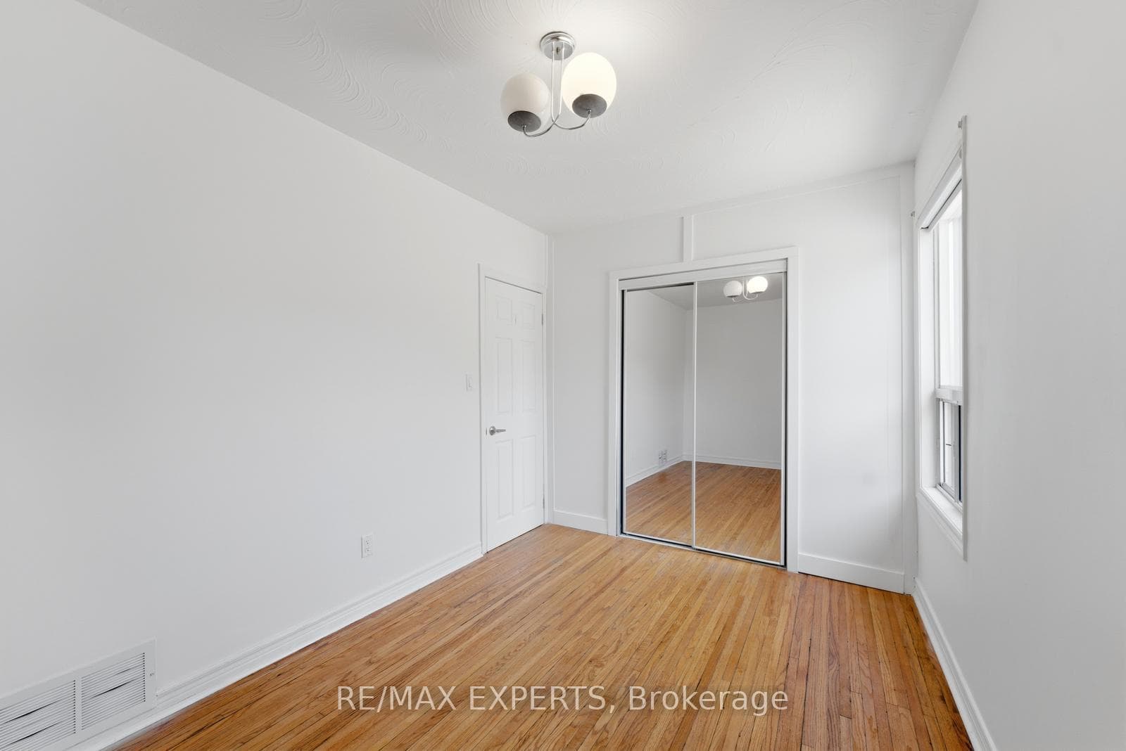148 Ascot Avenue photo 21