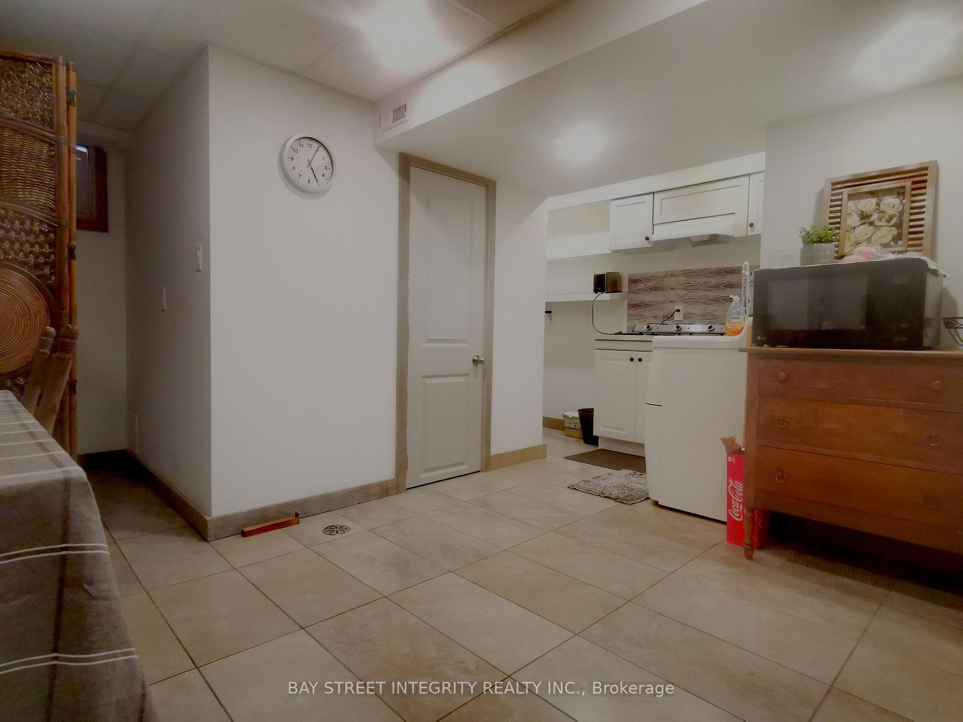 1453 Paddington Court photo 13