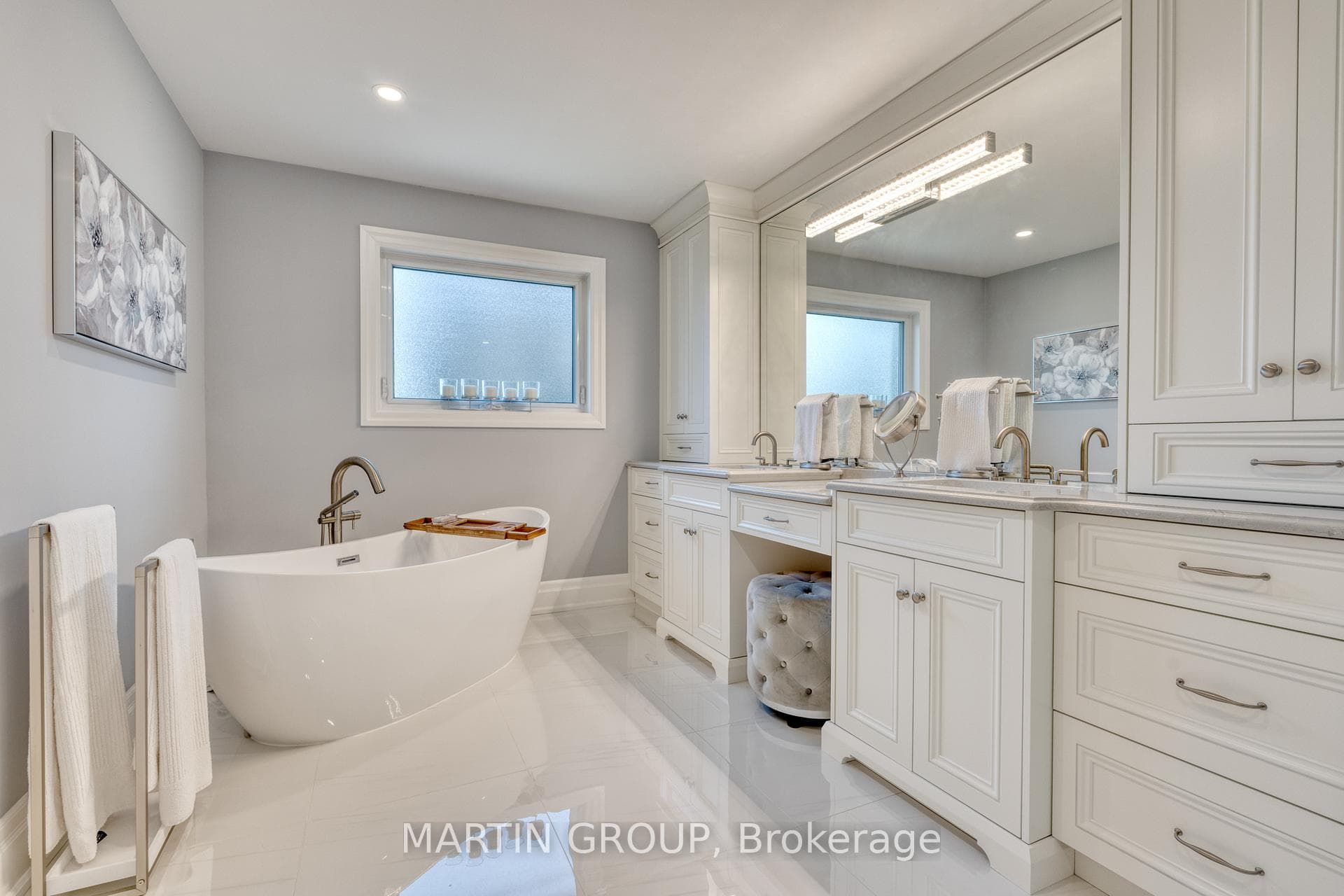 2260 FOXFIELD Road photo 29