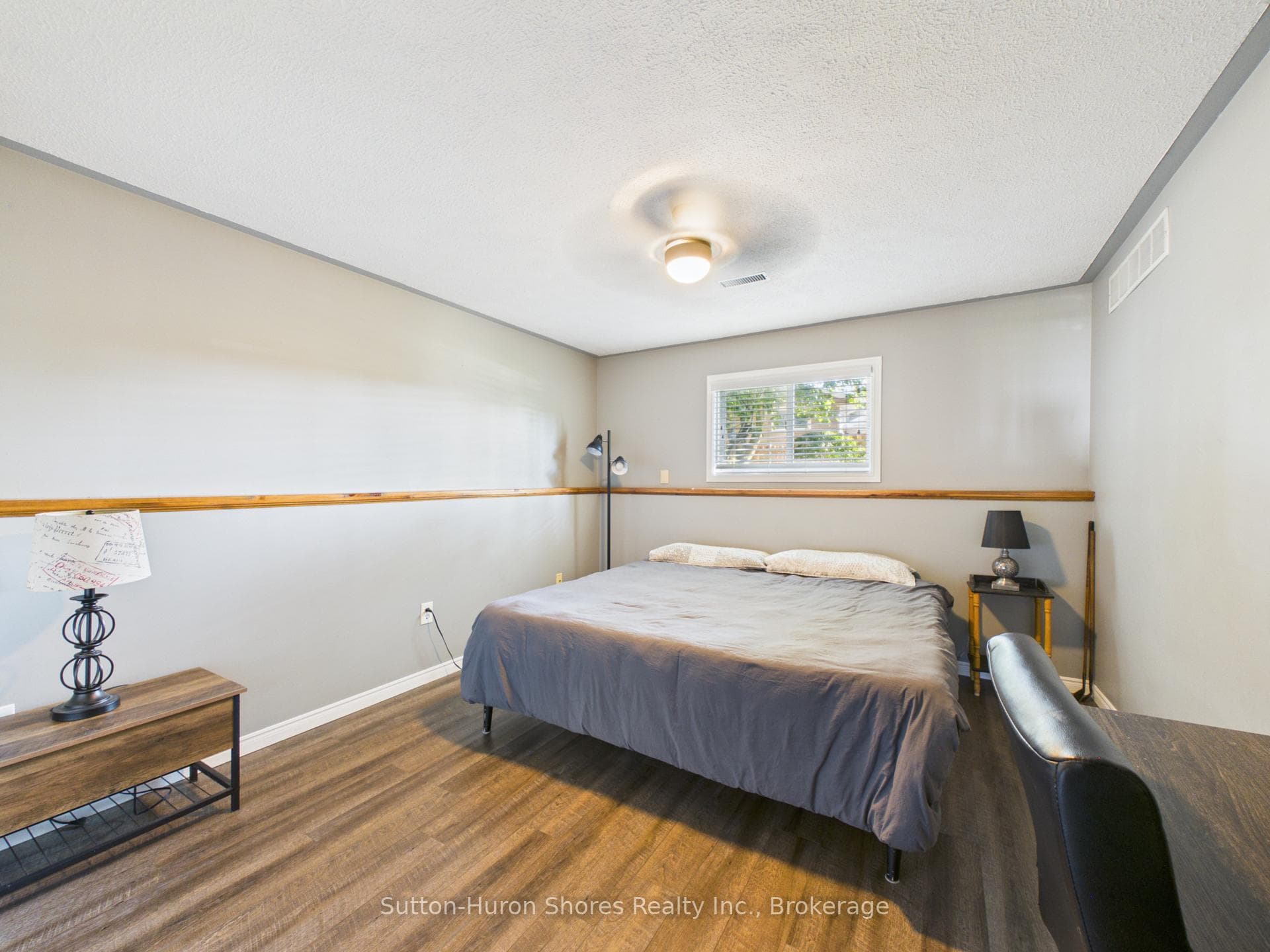 762 Bradford Street photo 31