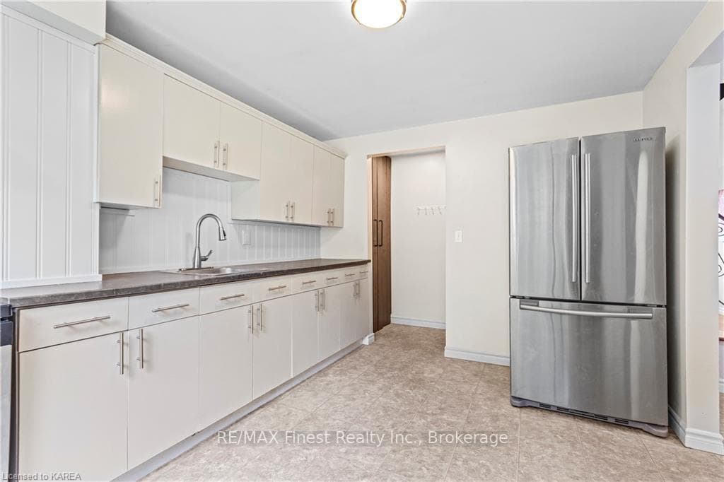 258 QUEEN MARY Road Unit 39 photo 8