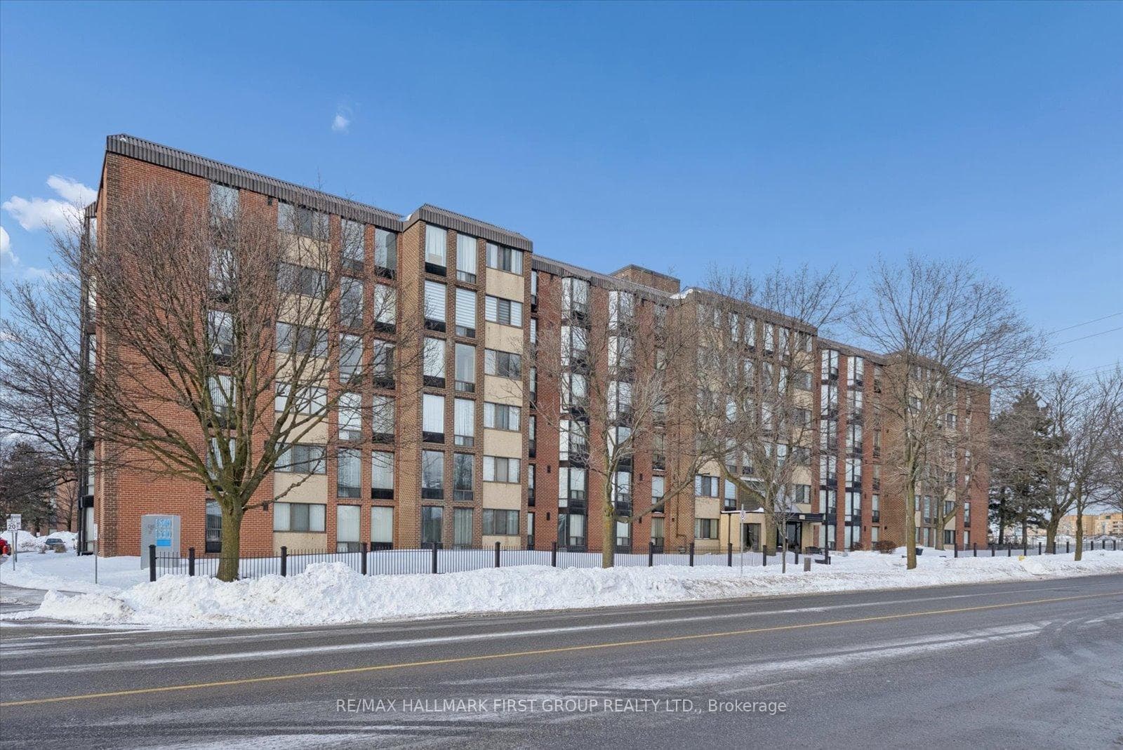 1540 Pickering Parkway Unit 303 photo 1