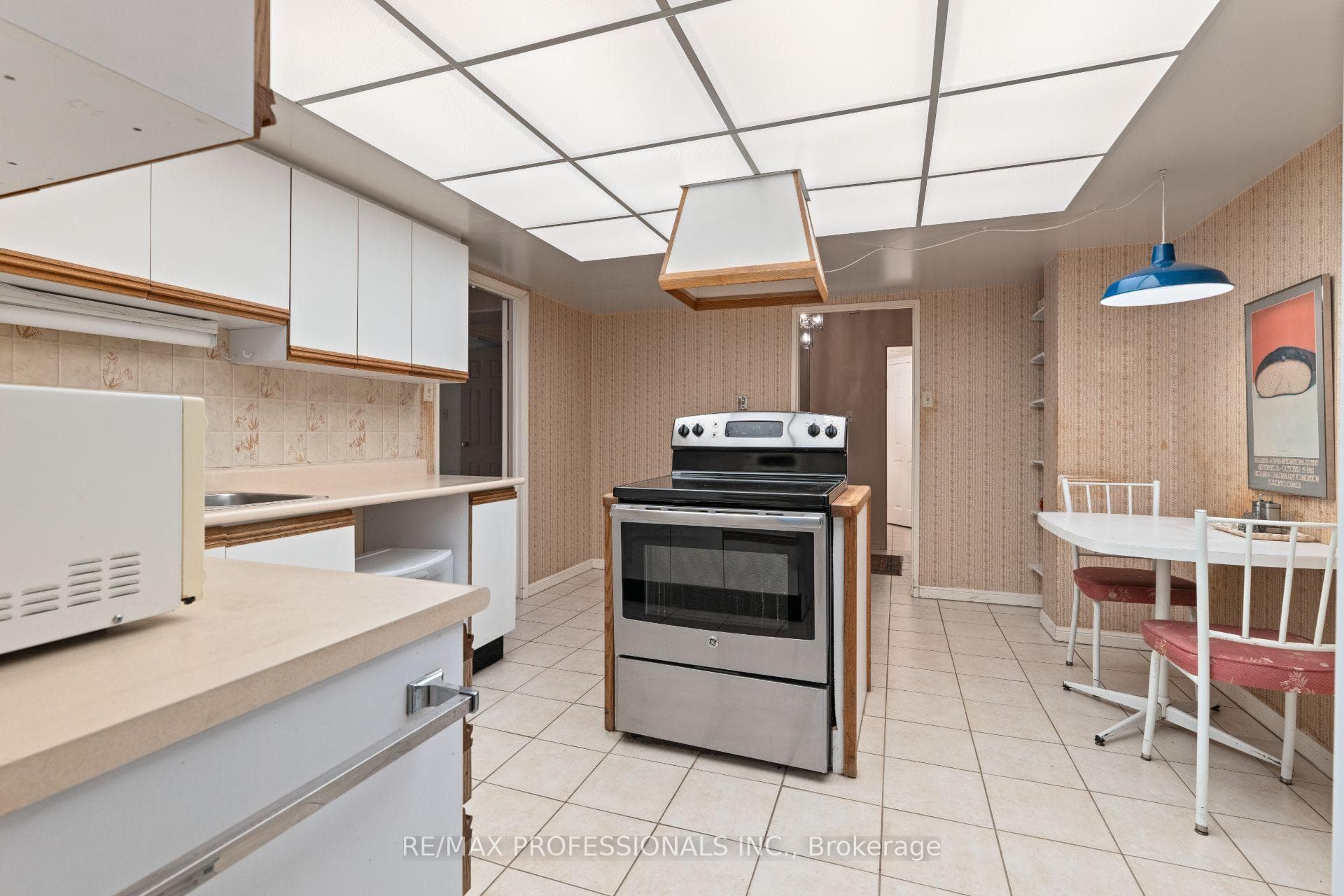 2545 Bloor Street Unit 404 photo 10