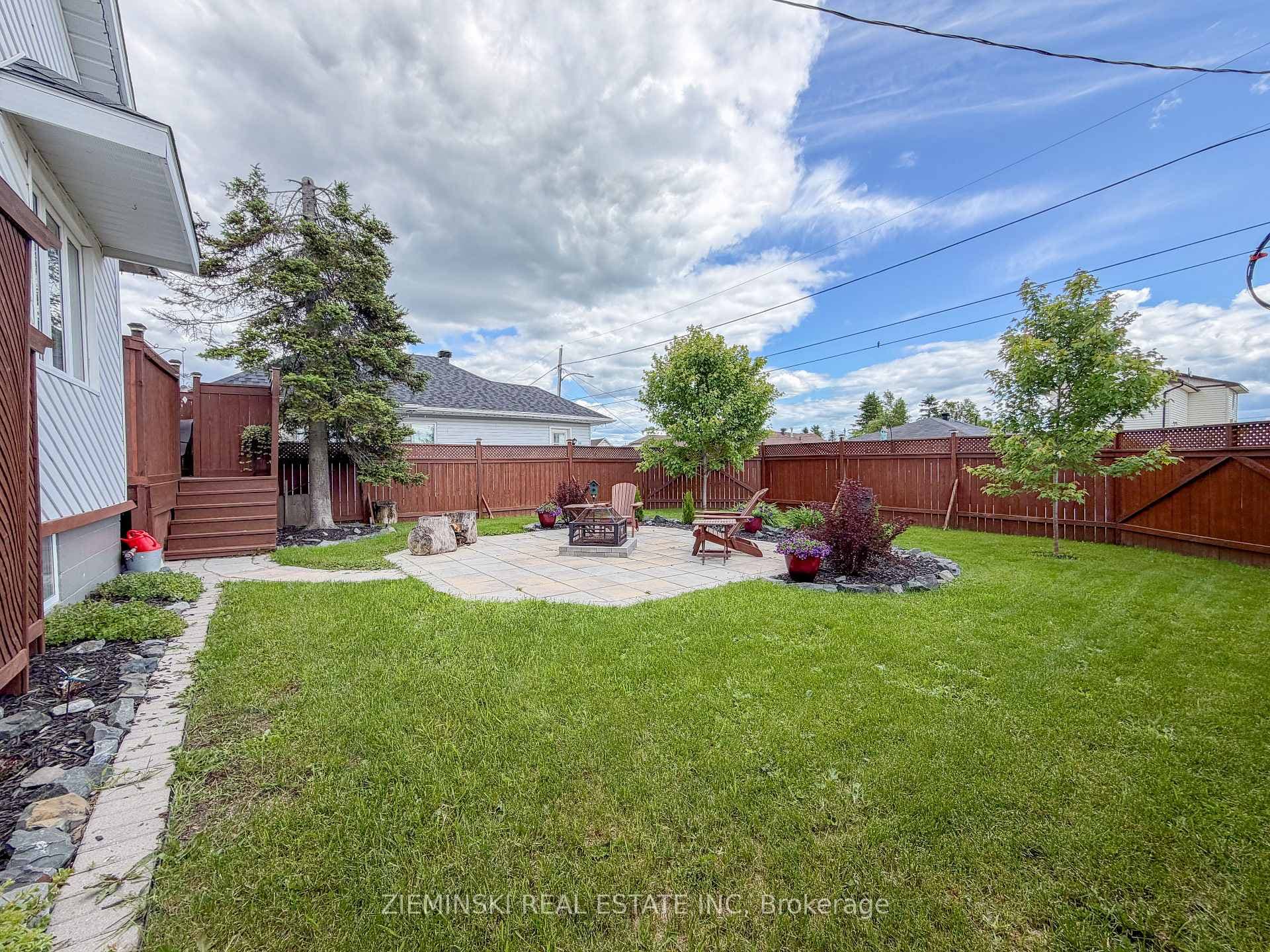 368 D'Iberville Avenue photo 2