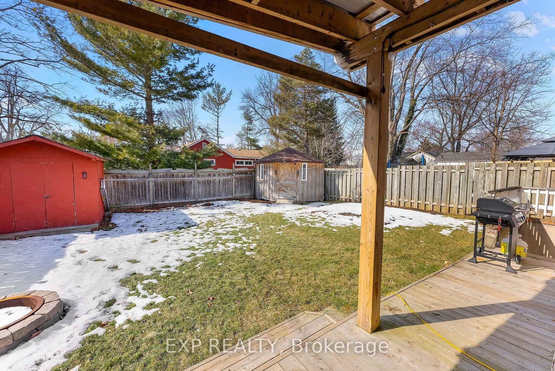 347 HELEN Street photo 35