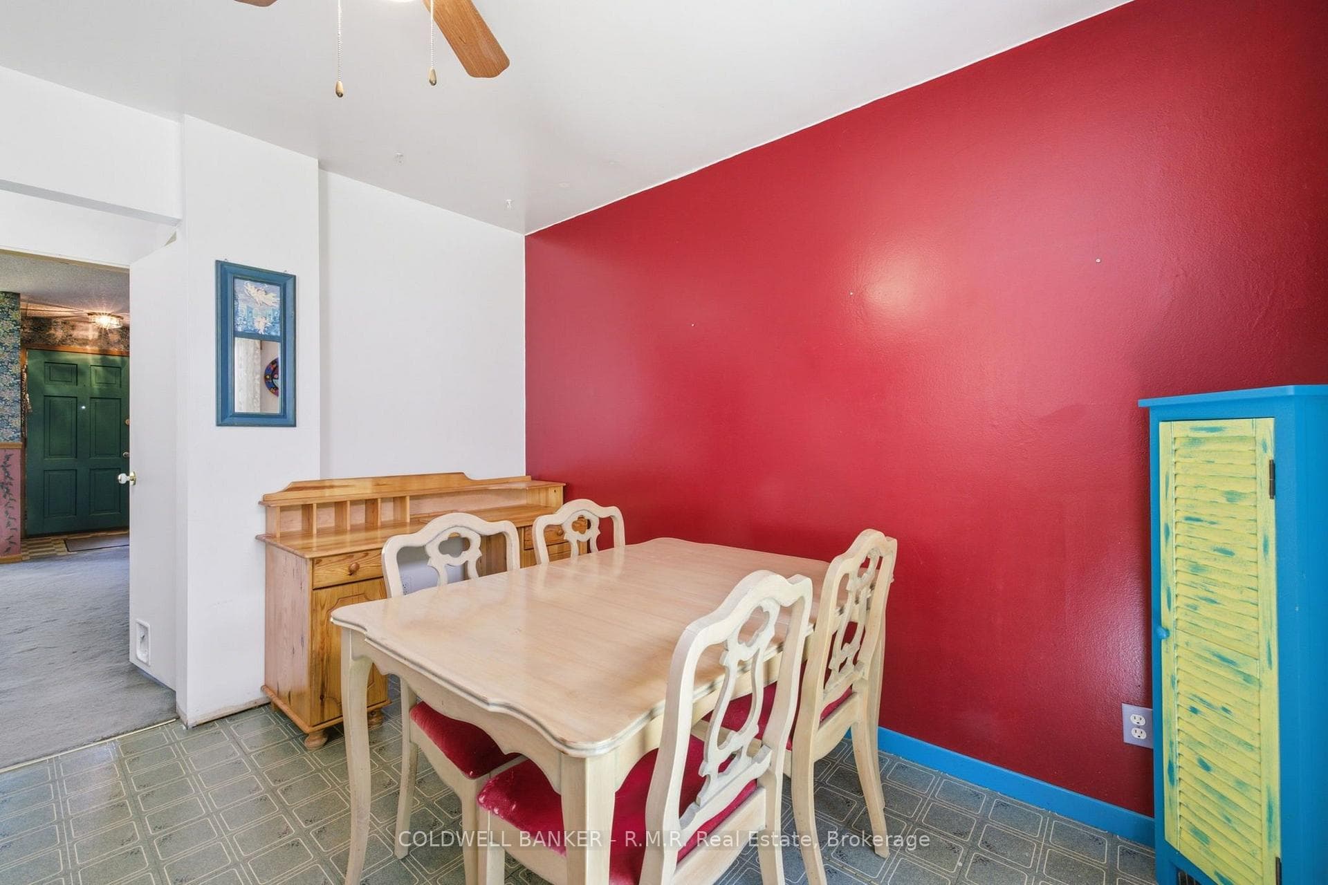 358 Camelot Court photo 29