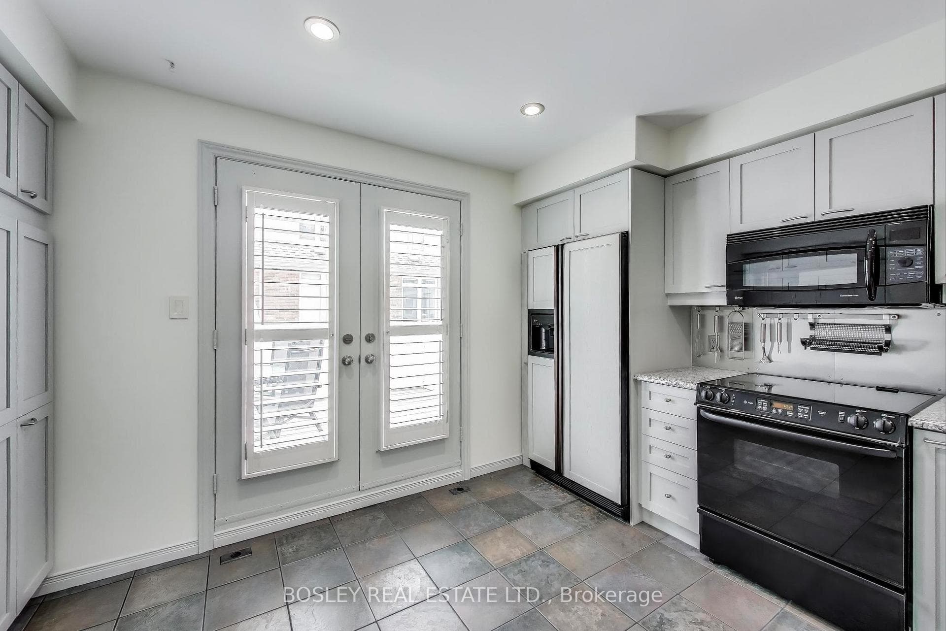 12 Sudbury Street Unit 2403 photo 14