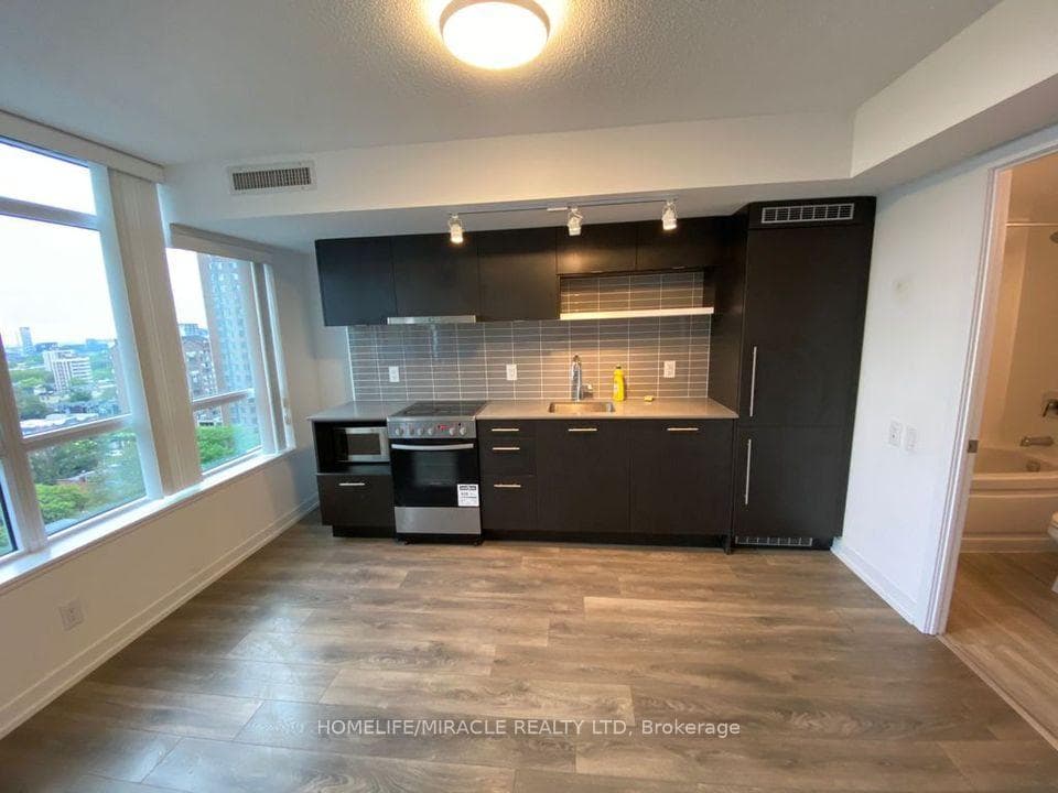 365 Church Street Unit 1407 photo 3