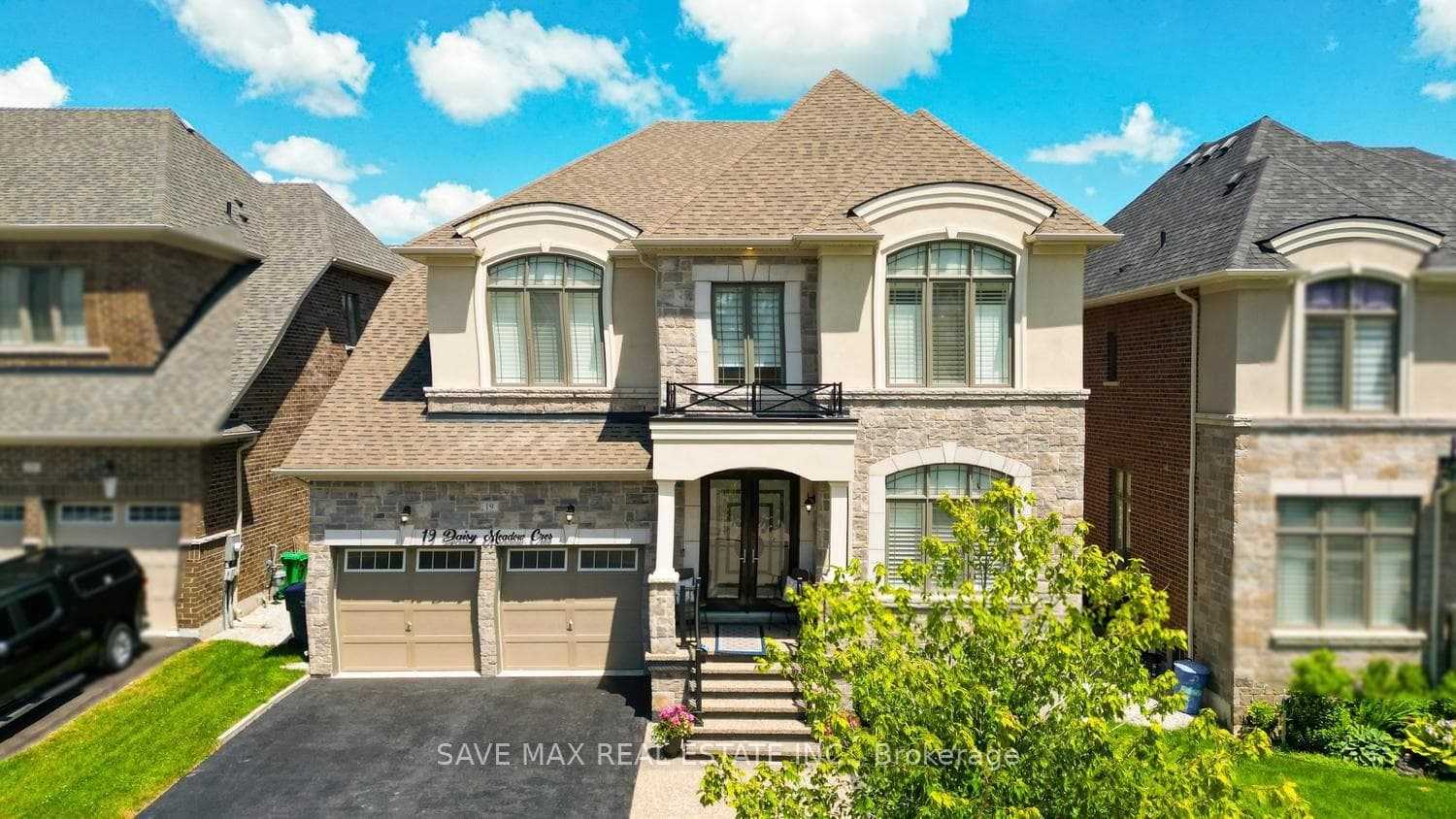 19 Daisy Meadow Crescent photo 2