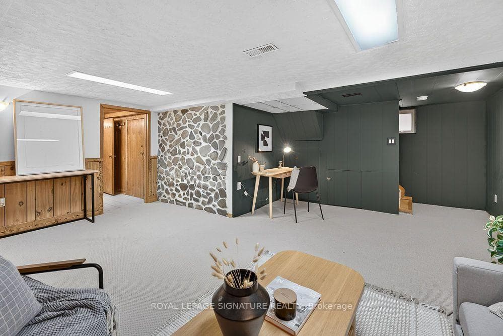 124 Eileen Avenue photo 16