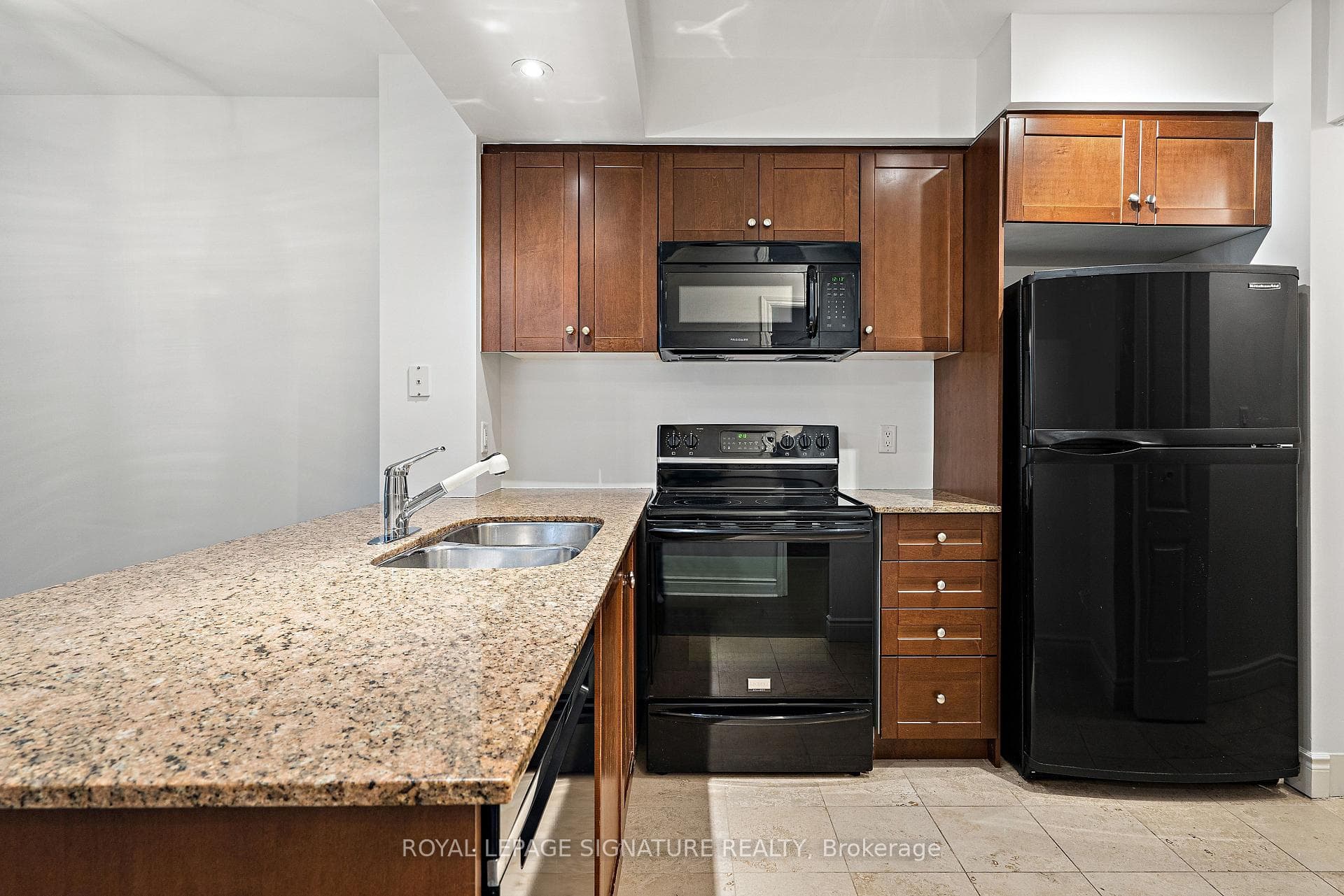 38 William Carson Crescent Unit 209 photo 6
