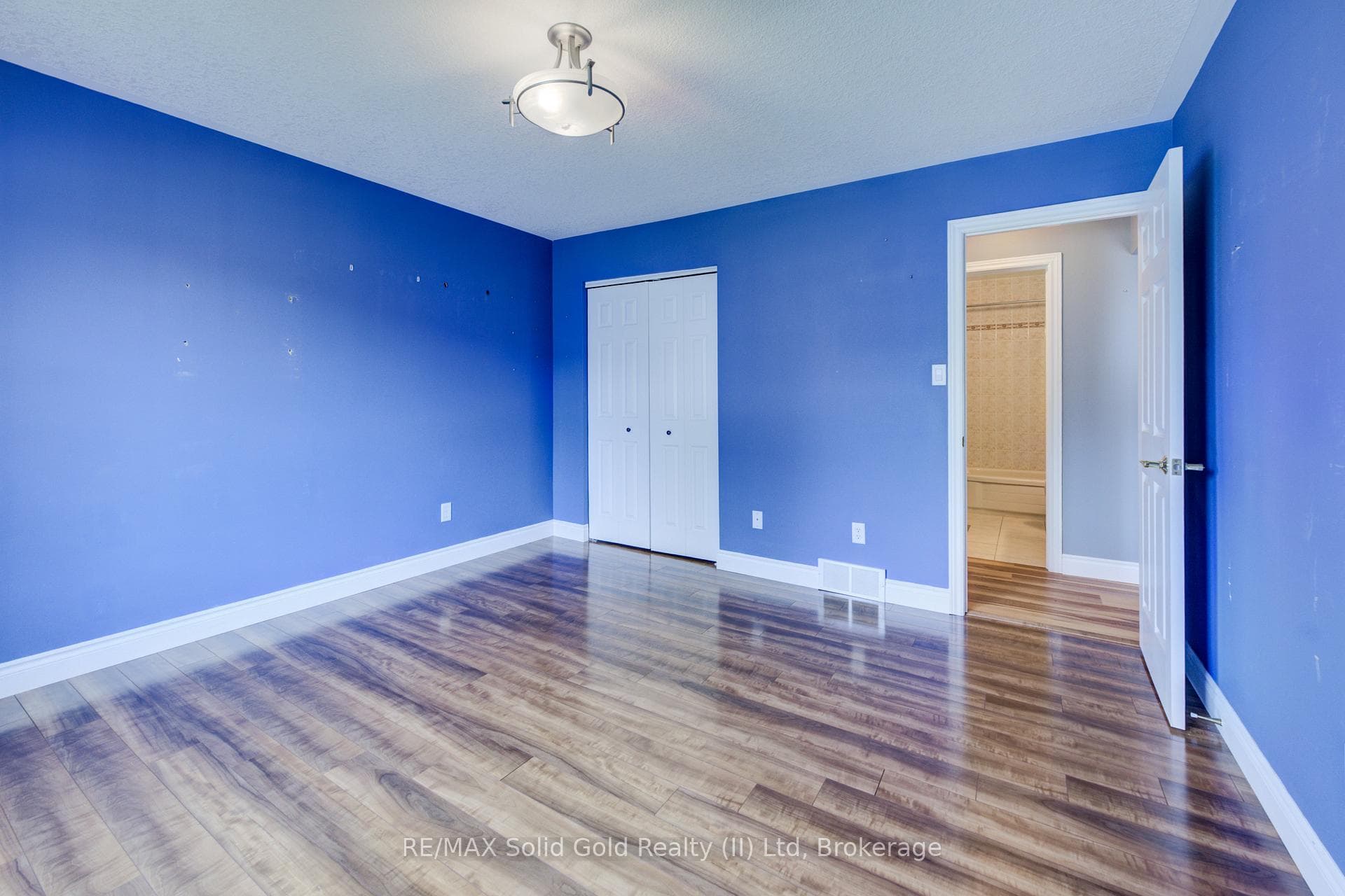 Big closet, quick access to main bath.