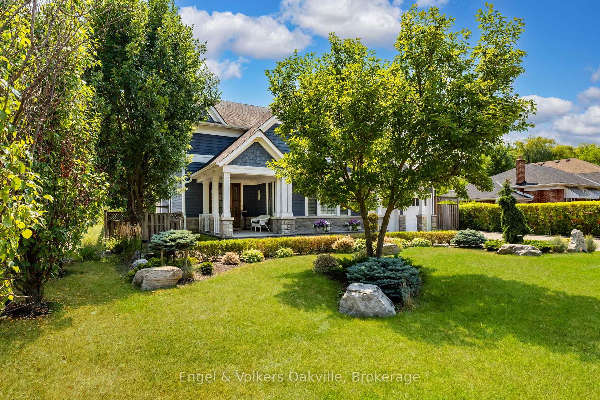 1182 Streambank Drive photo 3