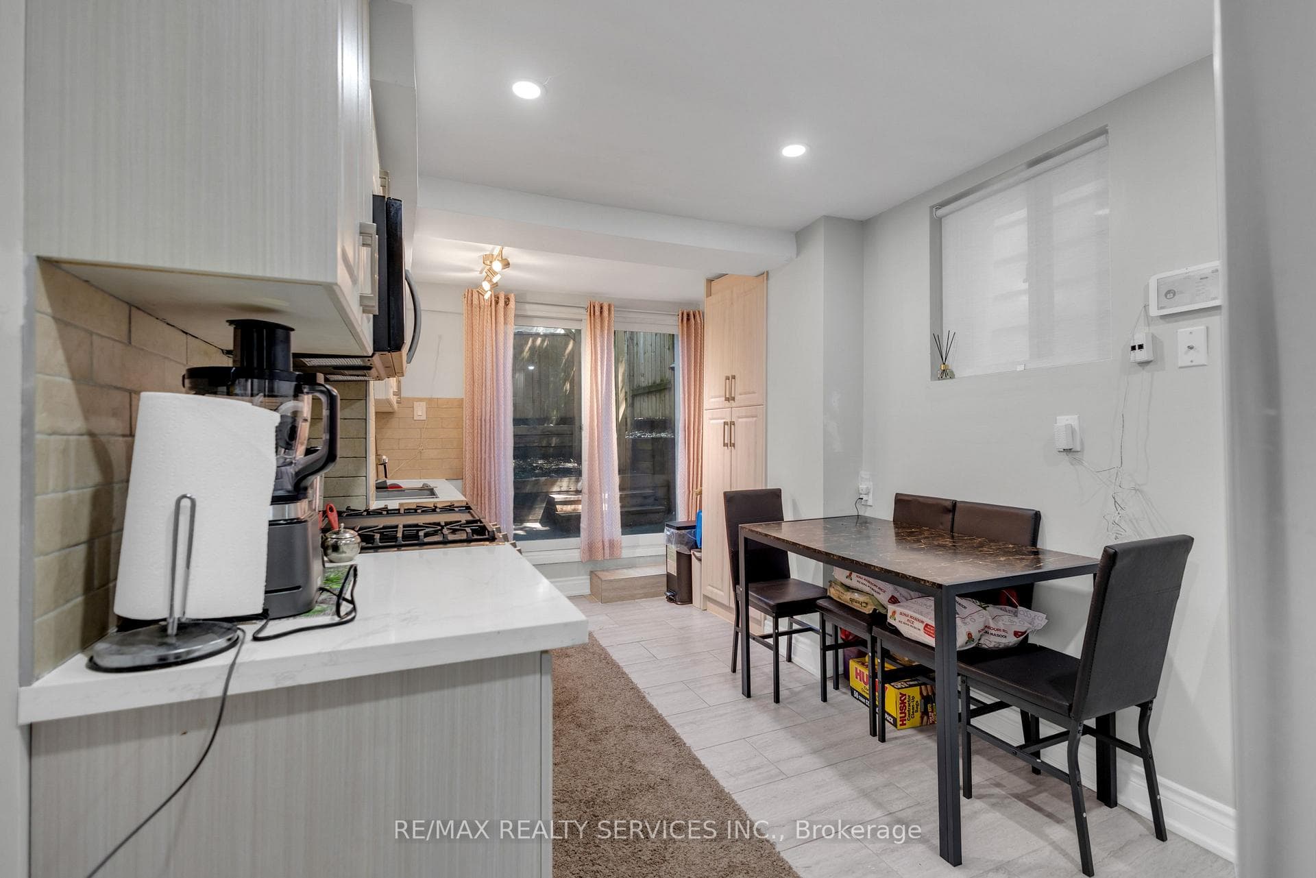 827 Craven Road photo 32