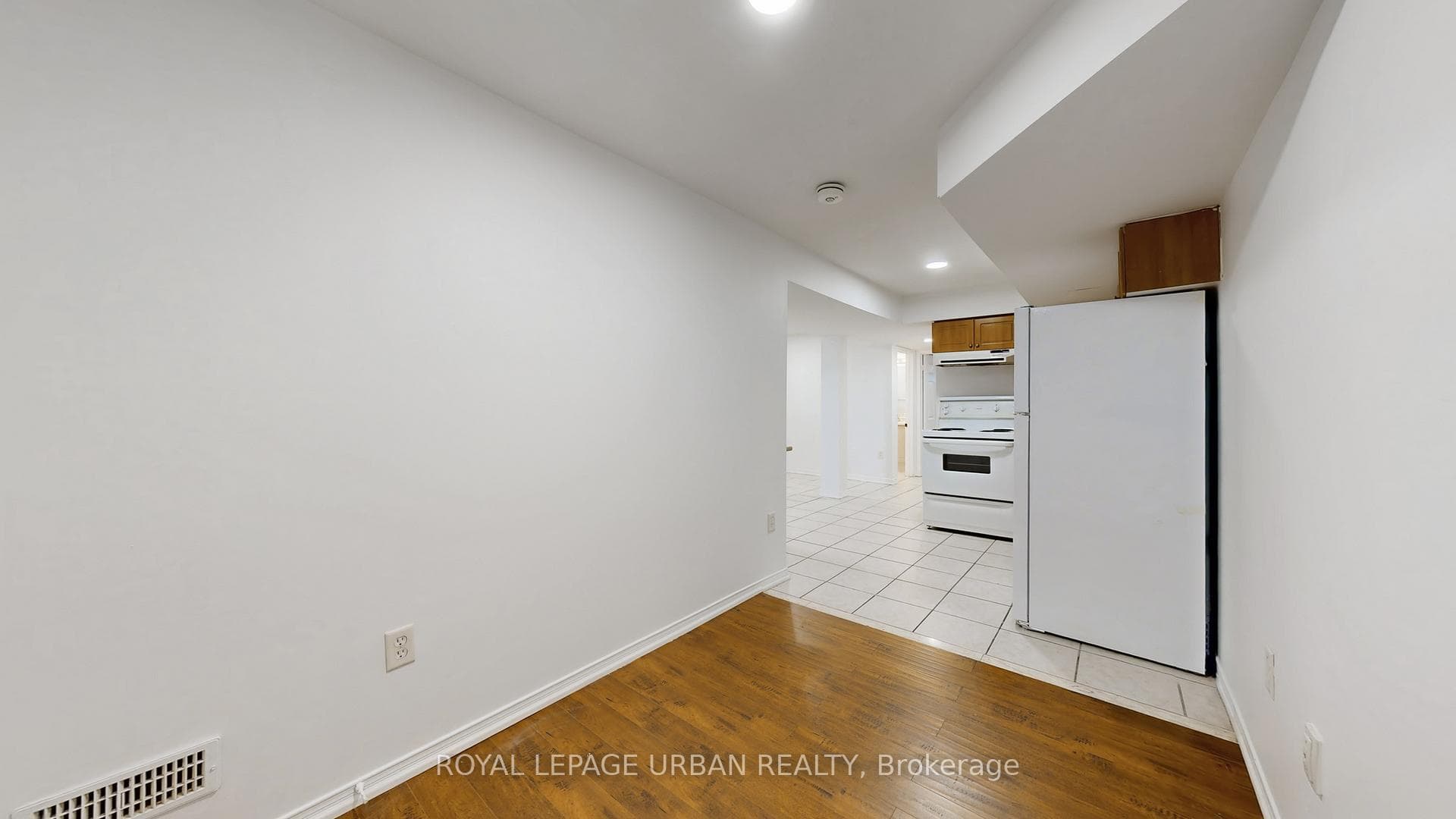 4651C Kingston Road Unit Lower Level photo 6