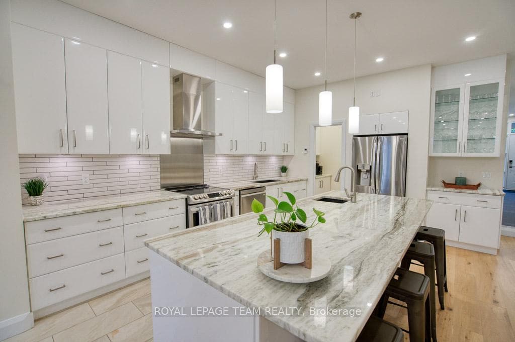 49 Aylen Avenue photo 9