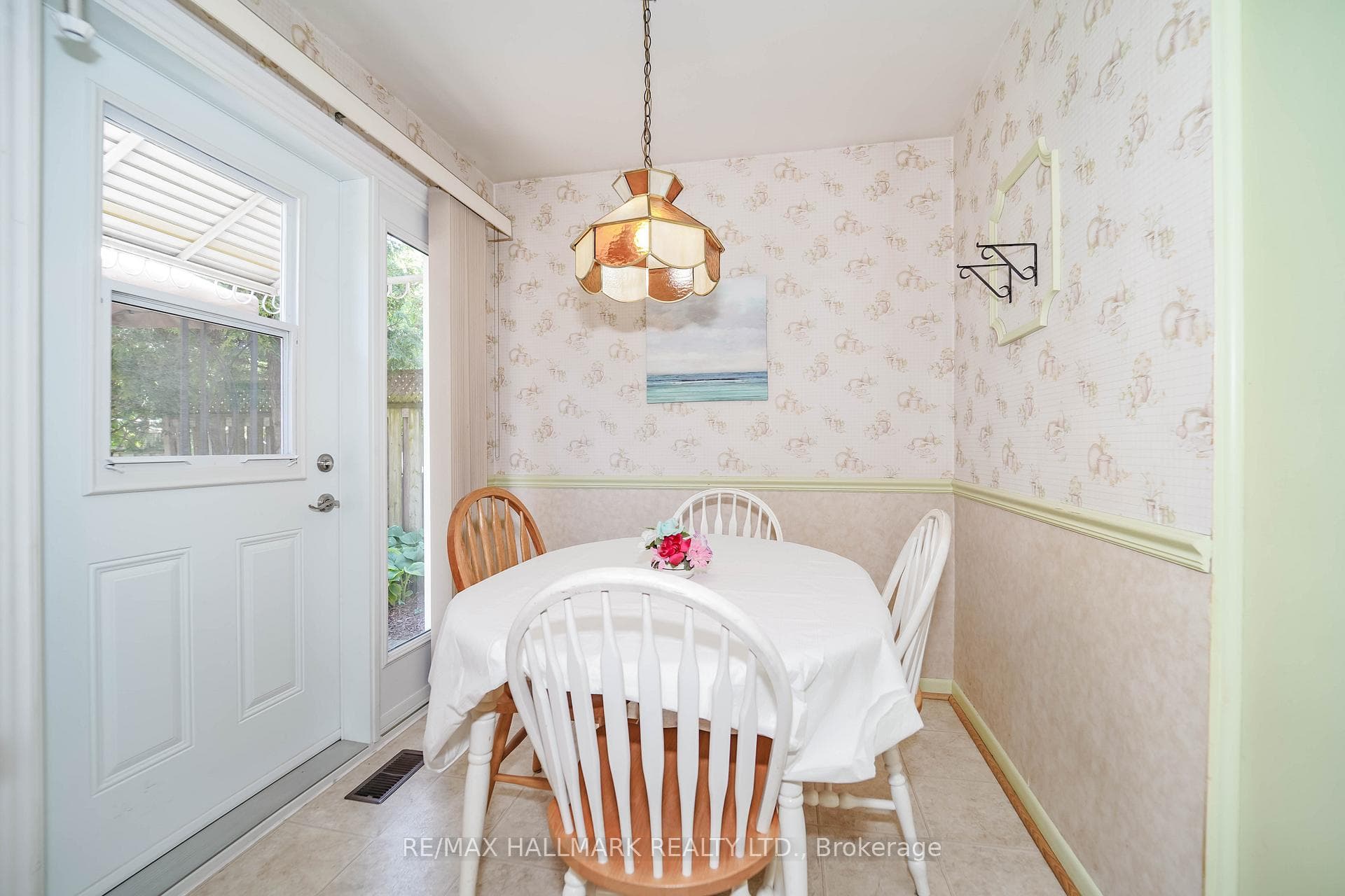 14 Castledene Crescent photo 15