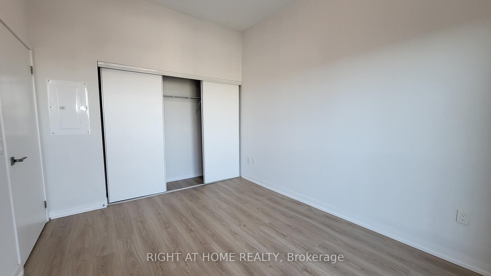 4055 Parkside Village Drive Unit 433 photo 16