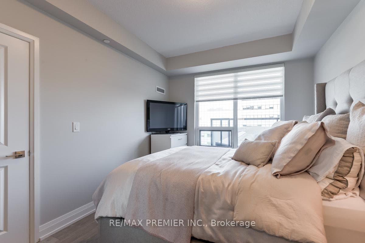 3600 Highway 7 Road Unit 803 photo 10
