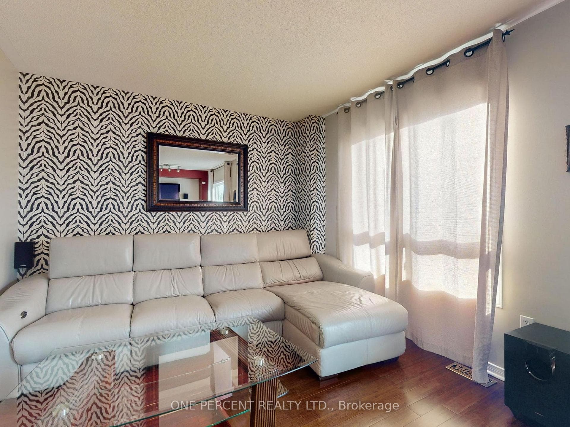 106 Robideau Place photo 5