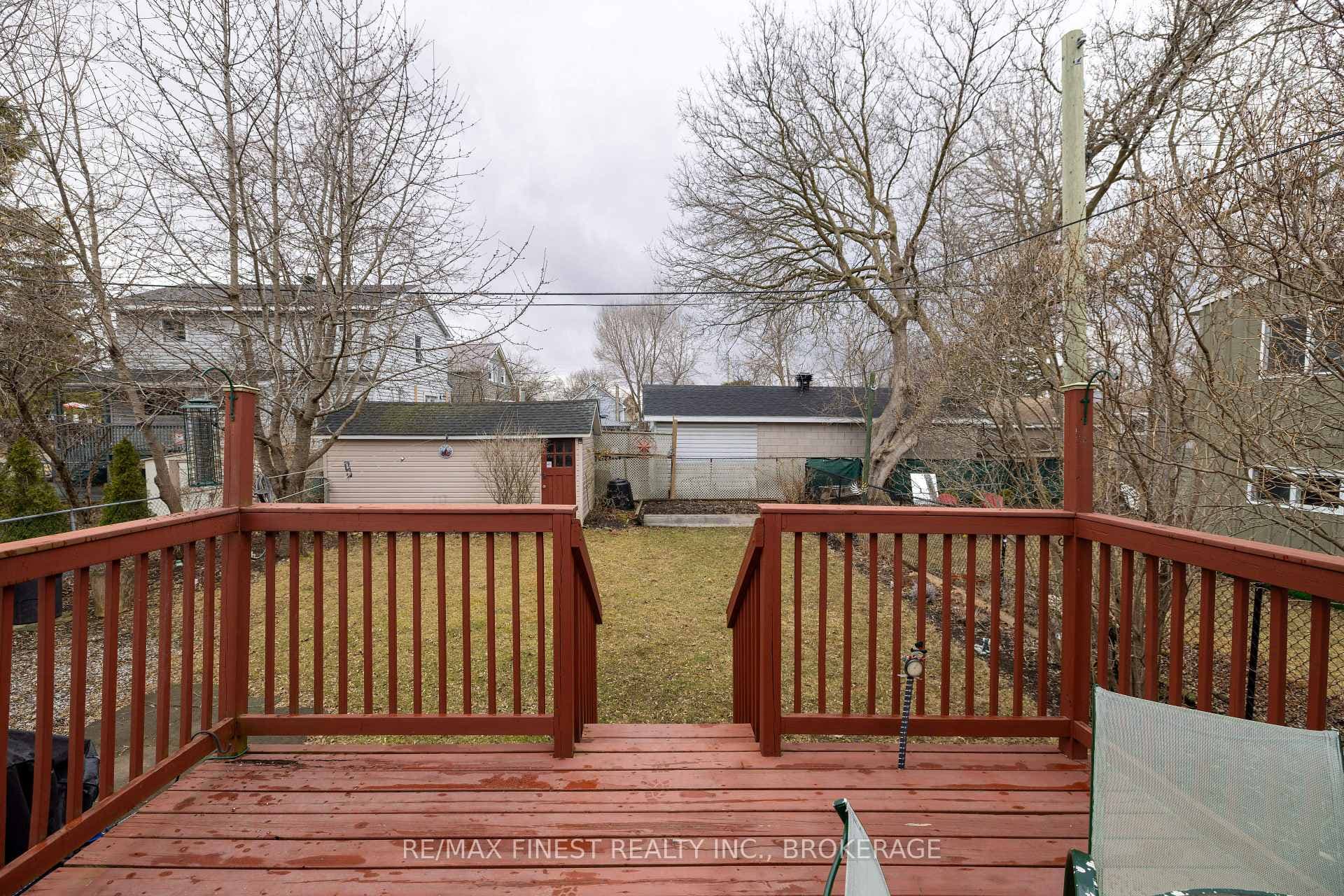 480 Nelson Street photo 32