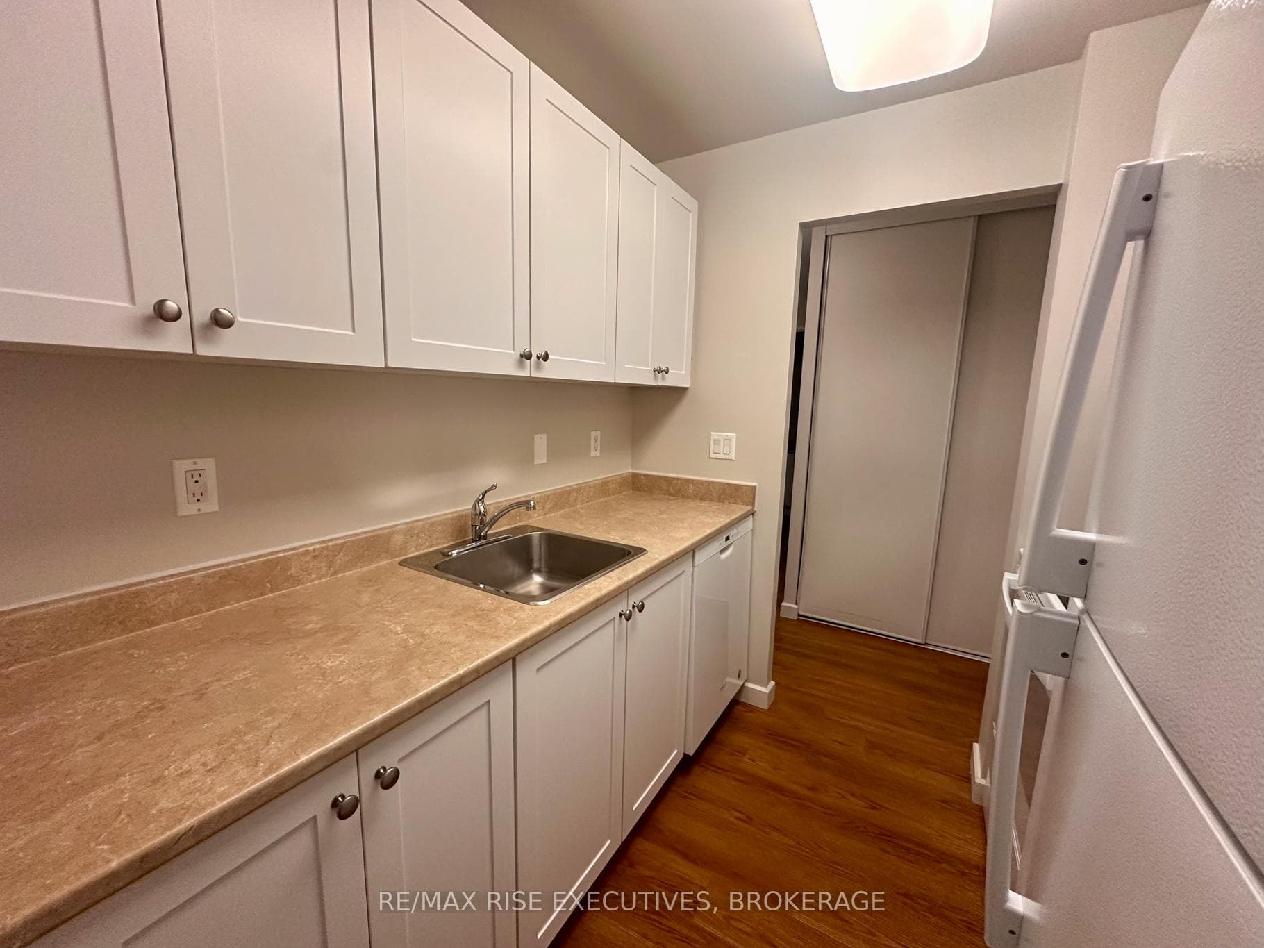 1020 Pembridge Crescent Unit 119 photo 5