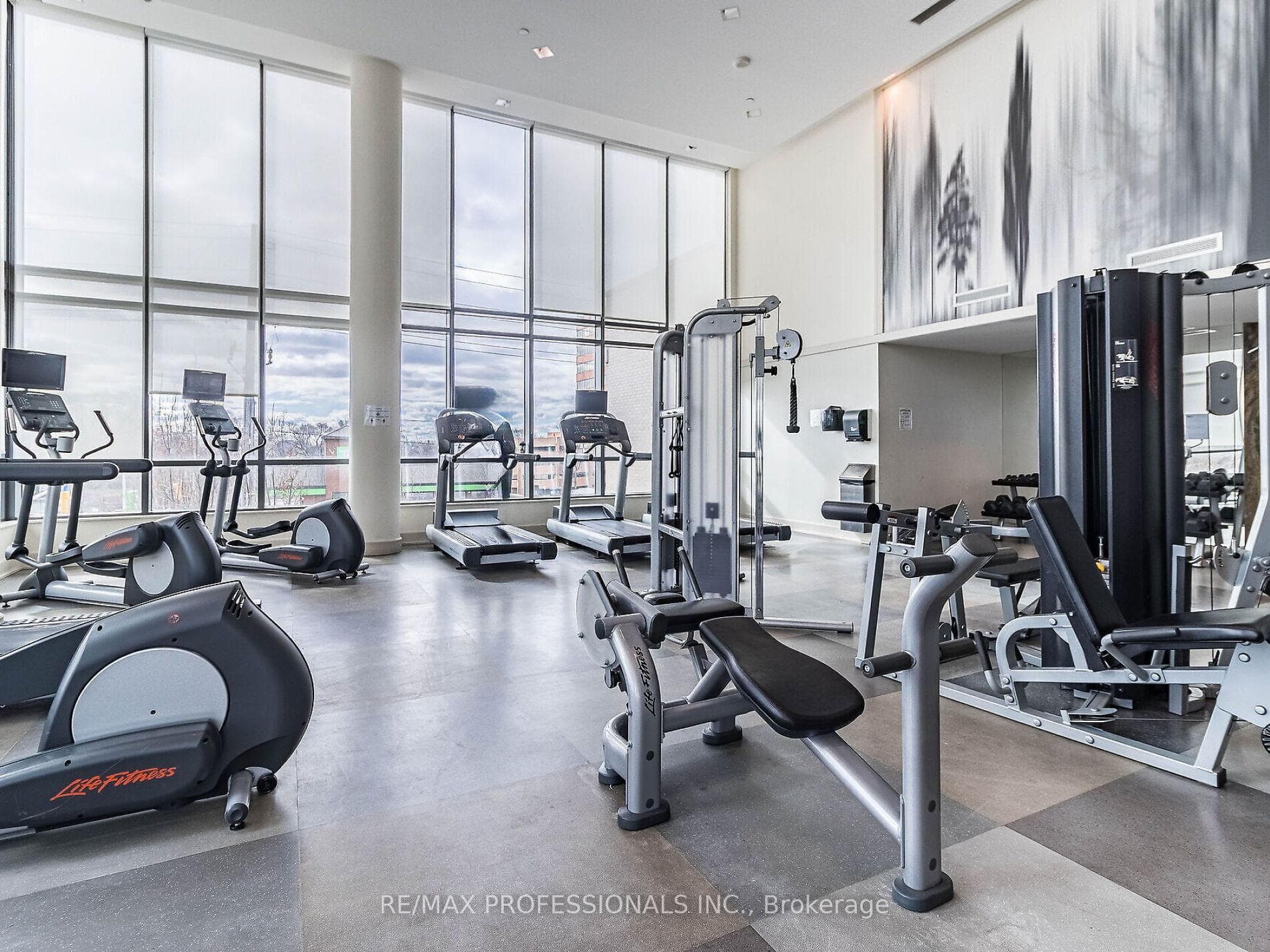 205 Sherway Gardens Road Unit 105 photo 35