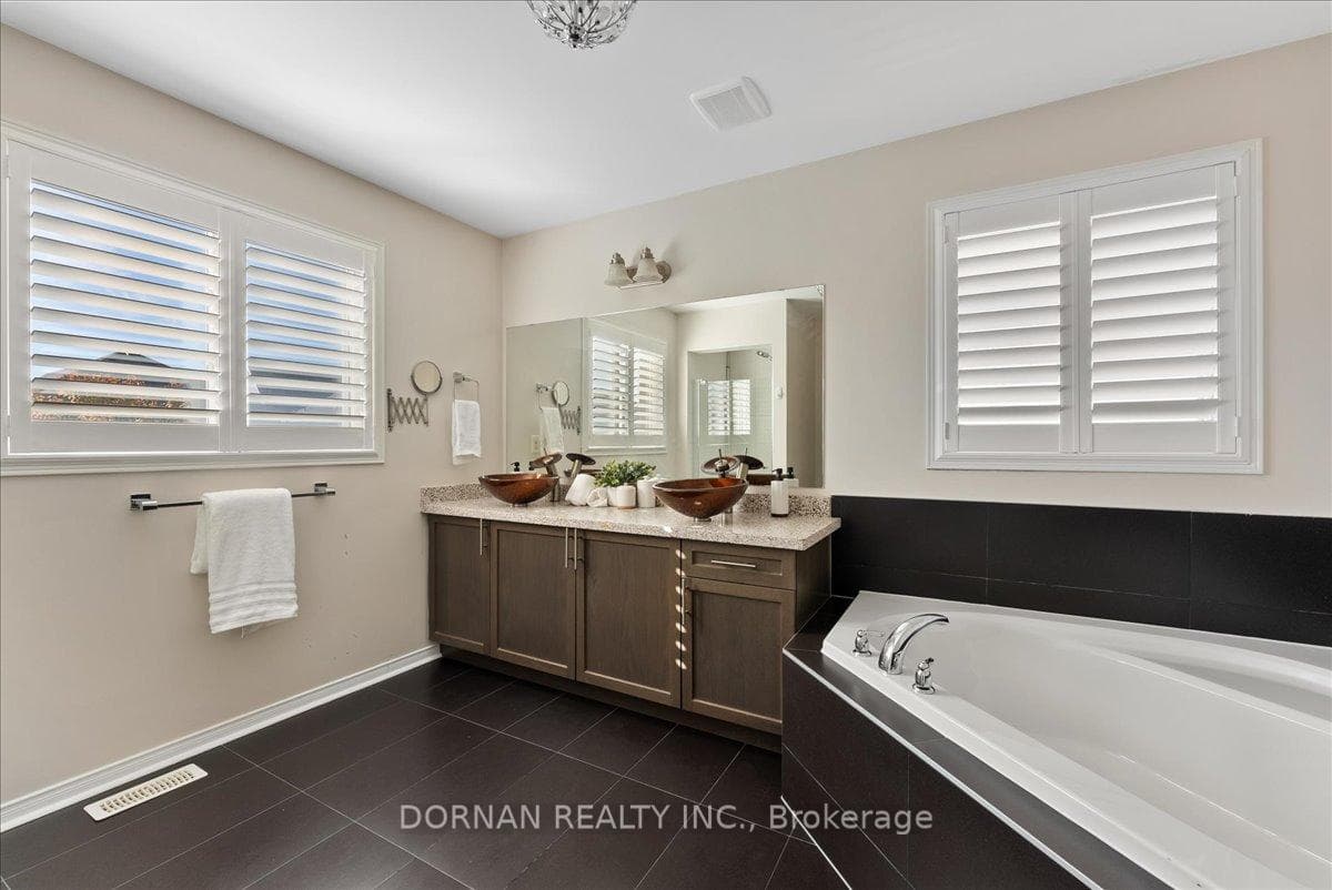 1071 Coldstream Drive photo 32
