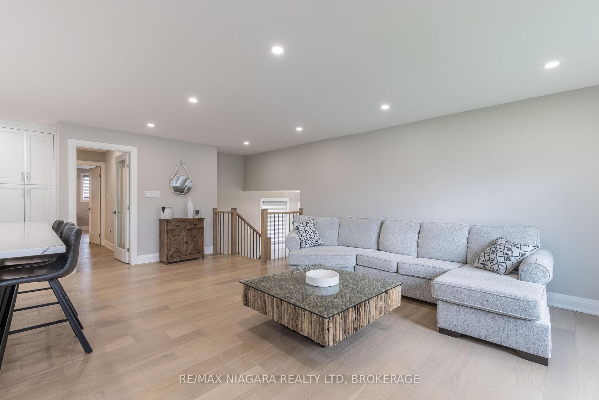 3044 Appleford Avenue photo 15