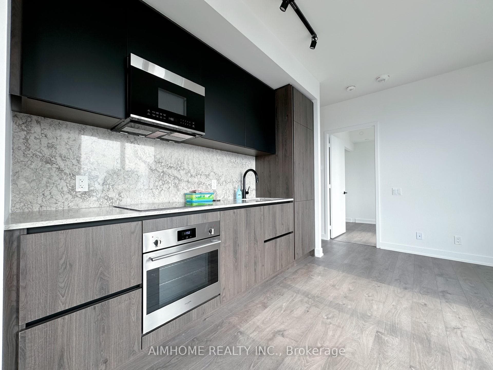 108 Peter Street Unit 4510 photo 6