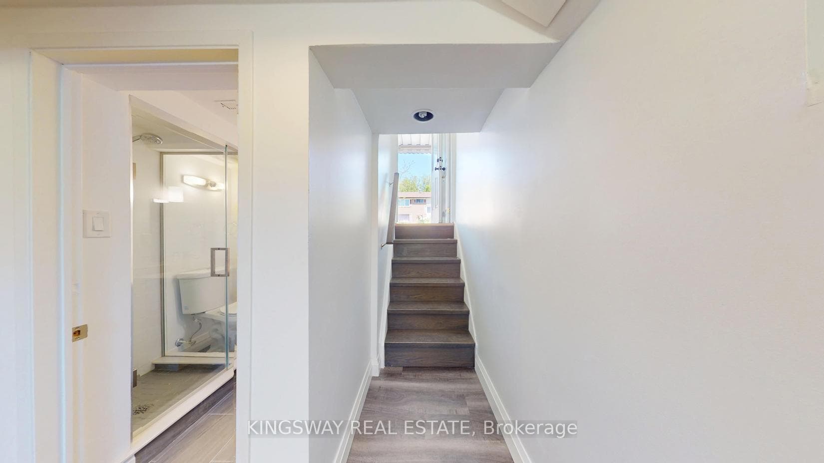 54 Pilot Street photo 24