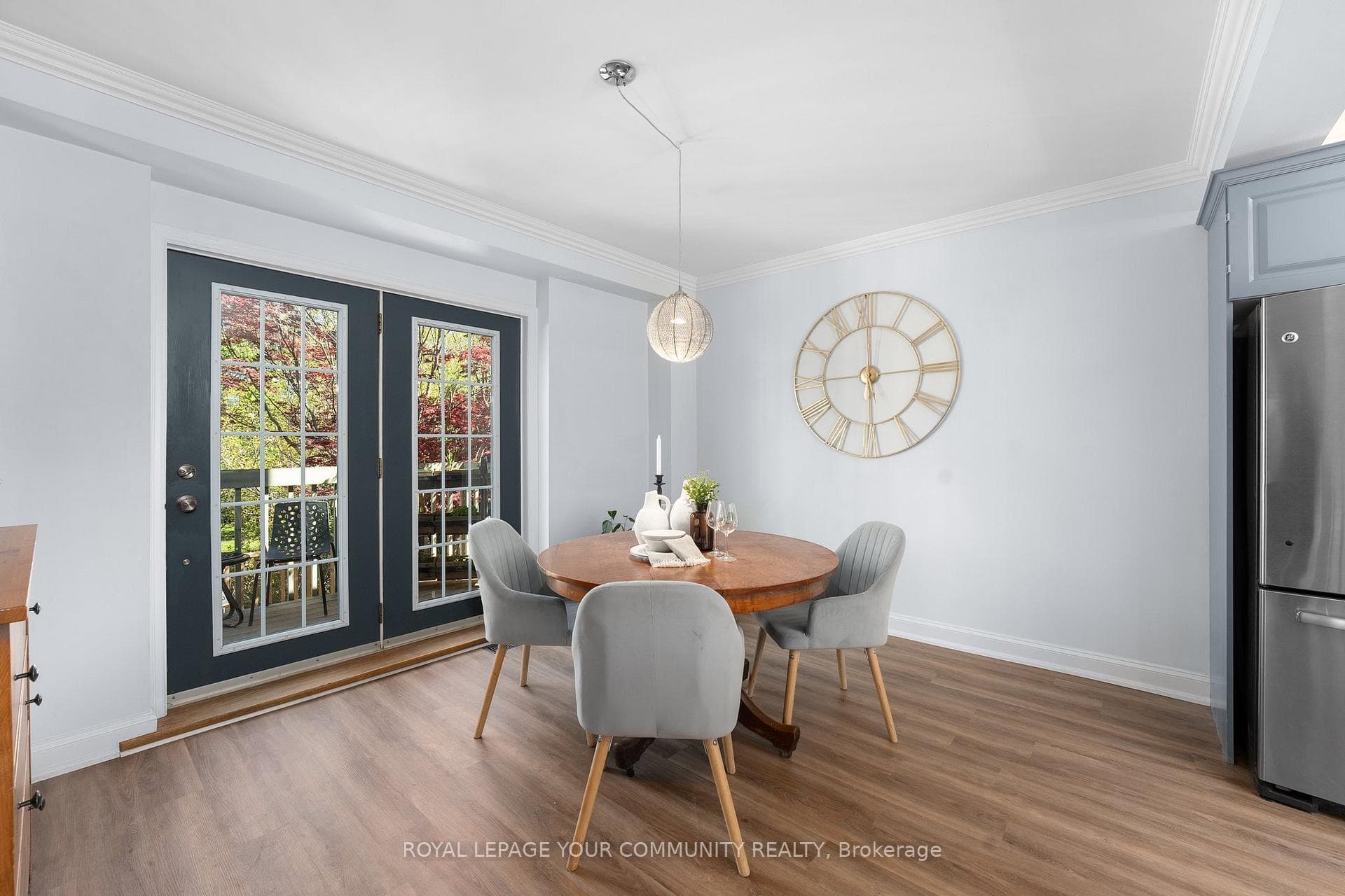 106 Johnson Avenue photo 5