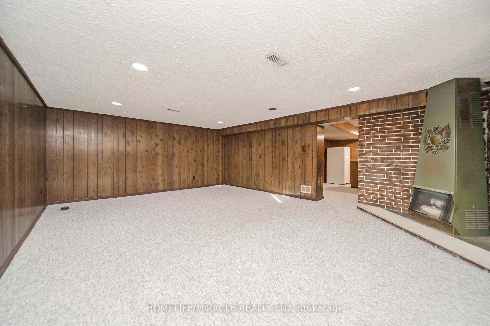 15 Shadwick Drive photo 28