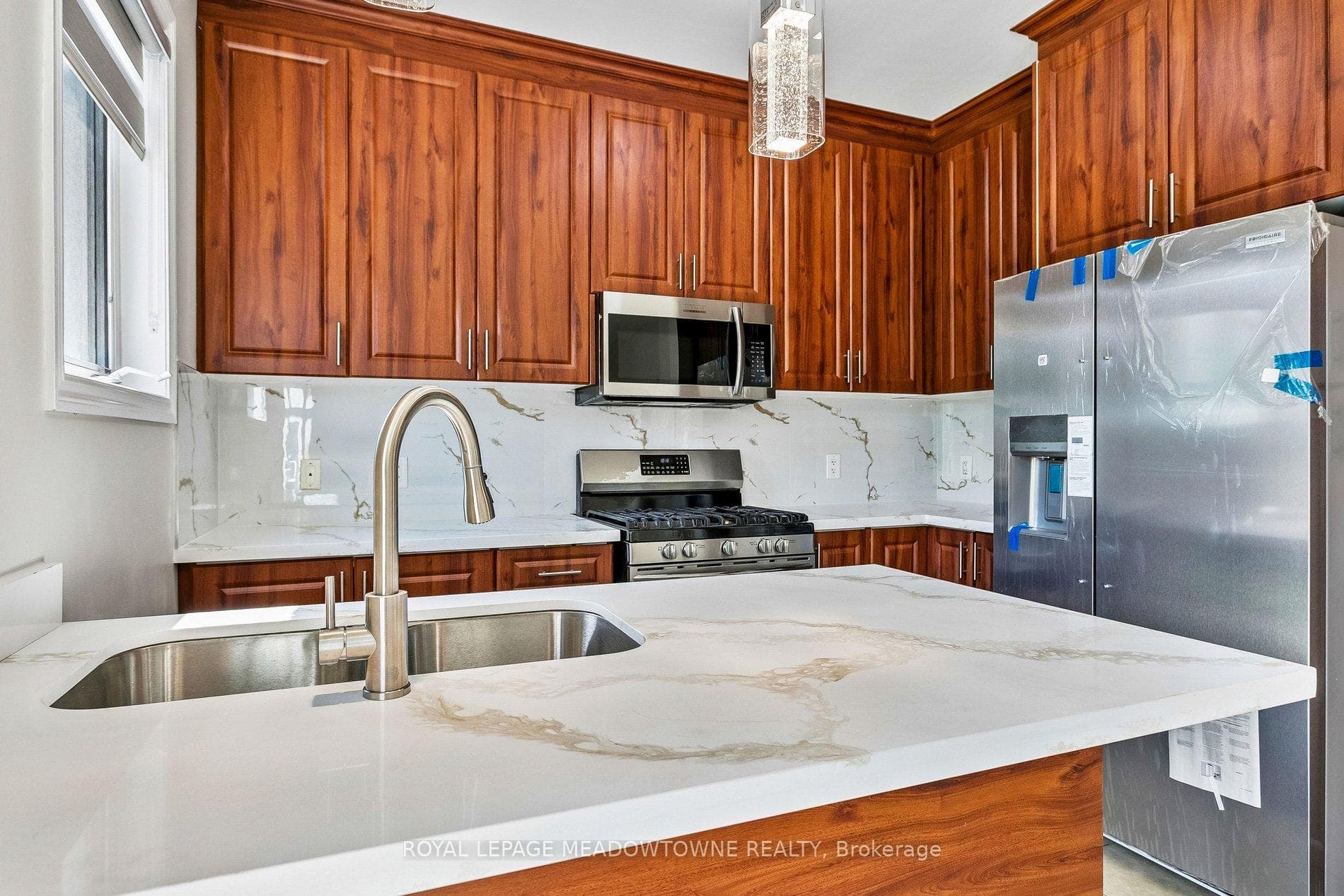 15 Learmont Avenue Unit Upper photo 20