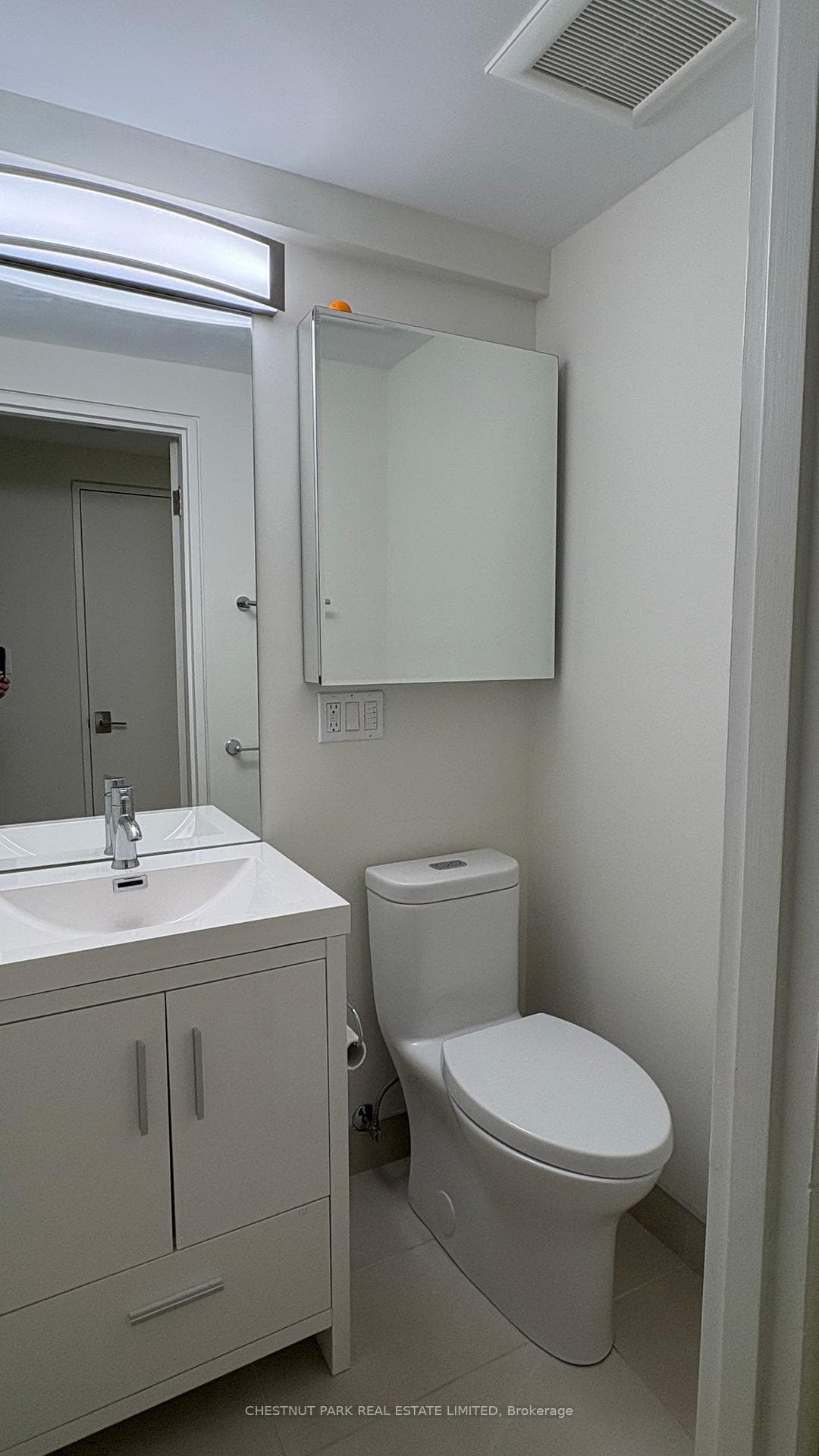 127 Hazelton Avenue Unit 1 photo 19