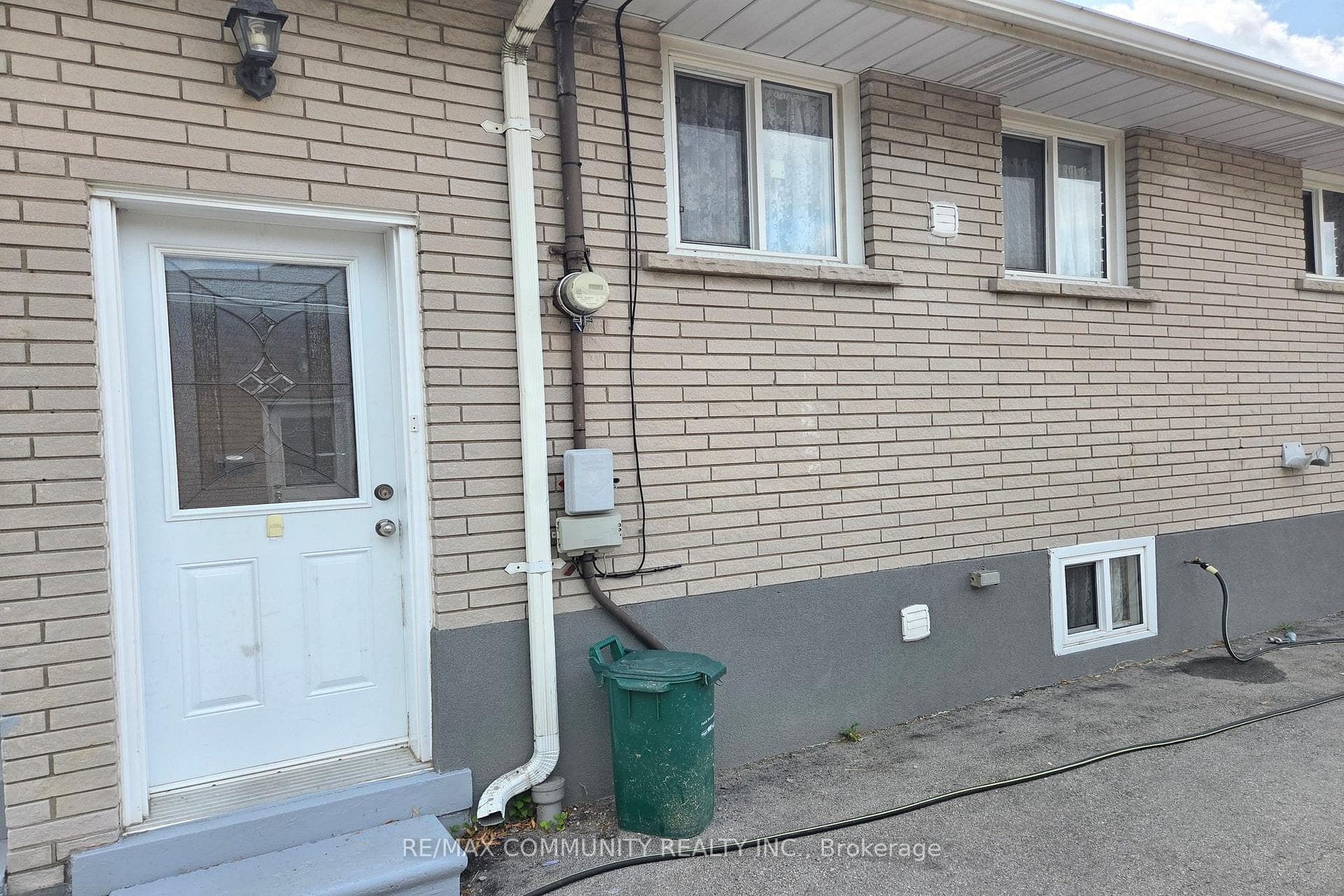 161 Mohawk Road Unit Bsmt photo 2