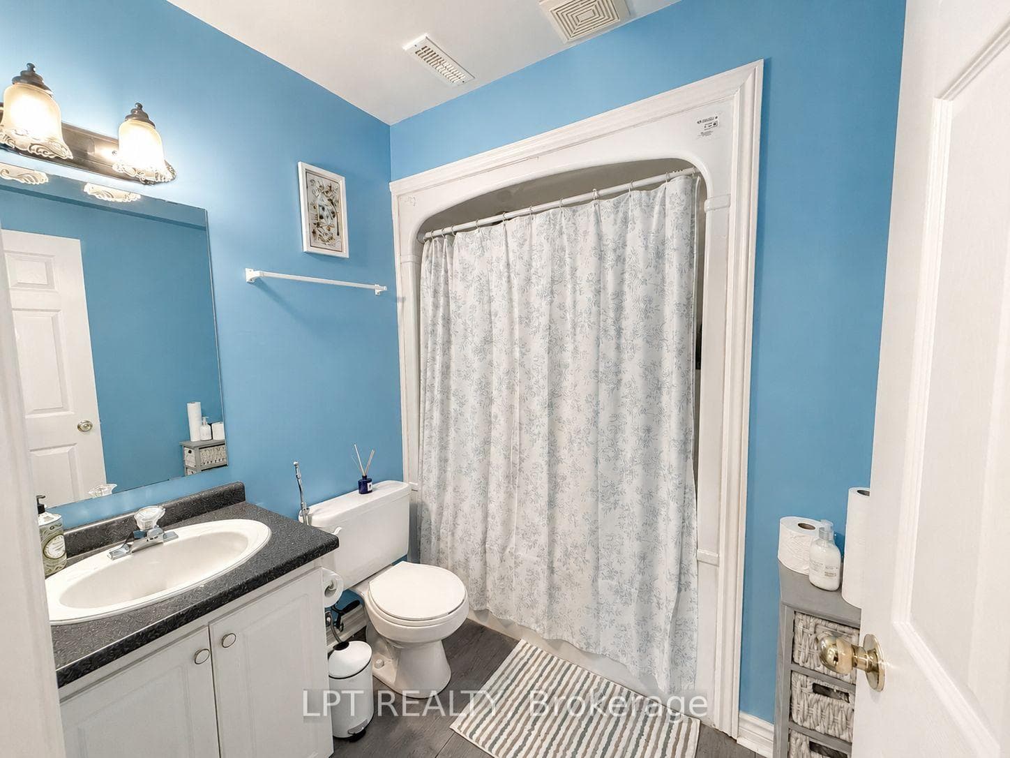 4 pc bathroom- Basement