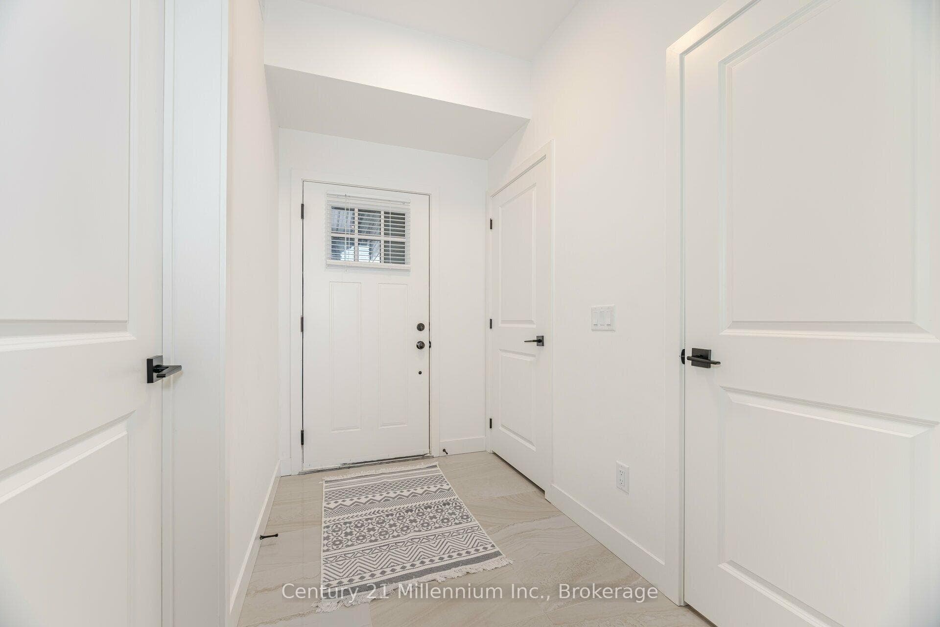 16 Beckwith Lane Unit 403 photo 4