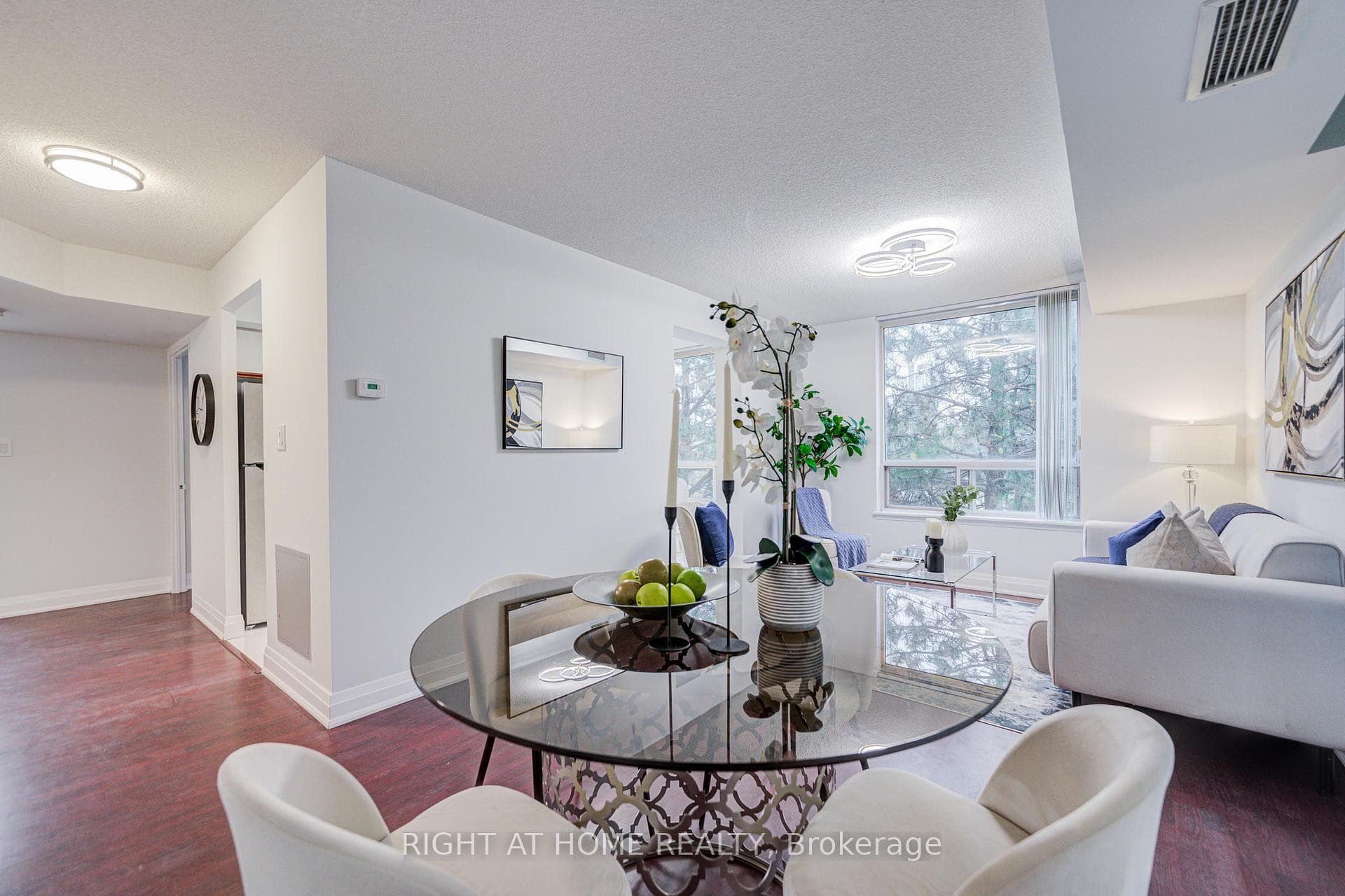 35 Empress Avenue Unit 207 photo 10
