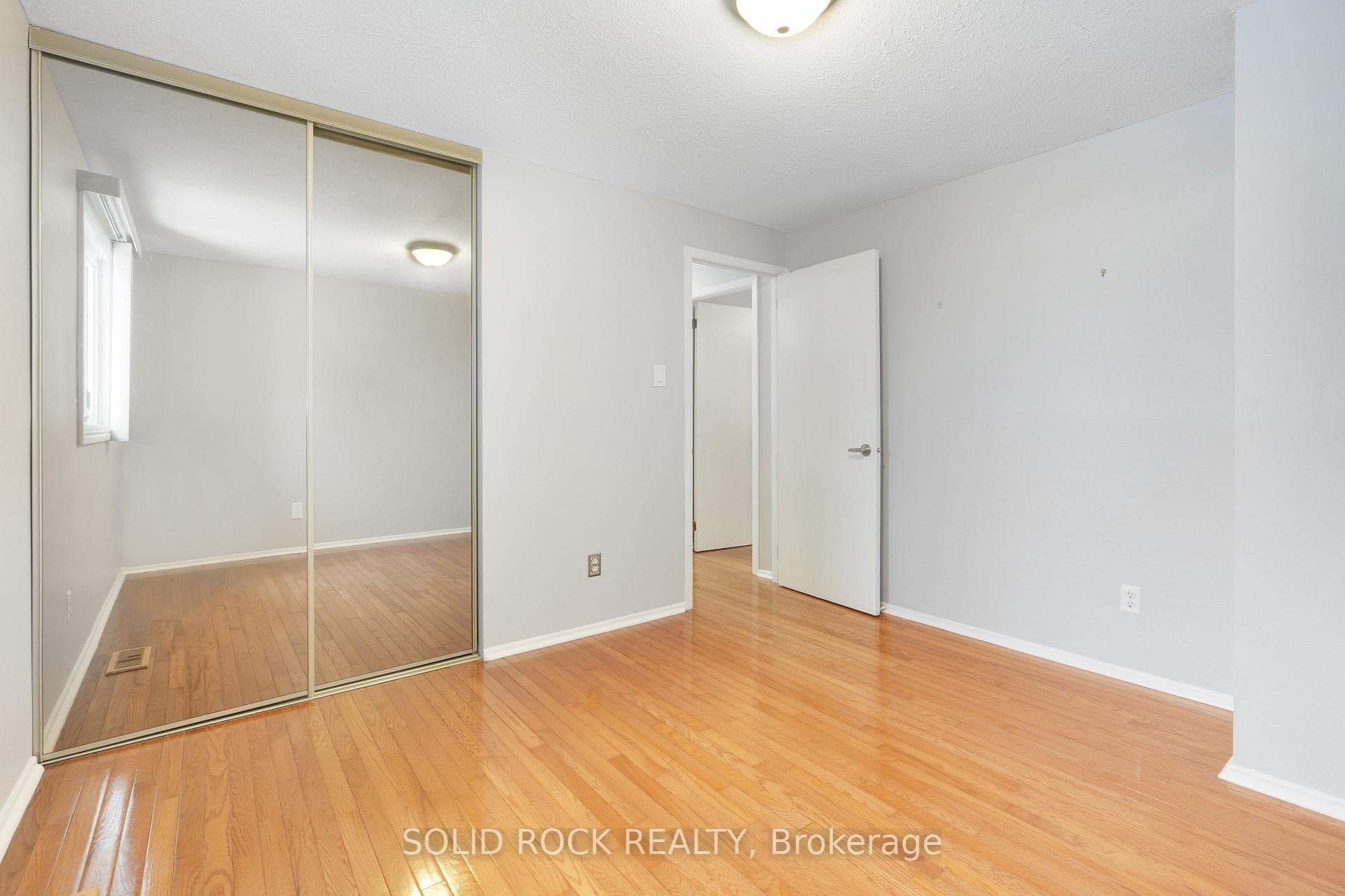 386 Vince Drive photo 26