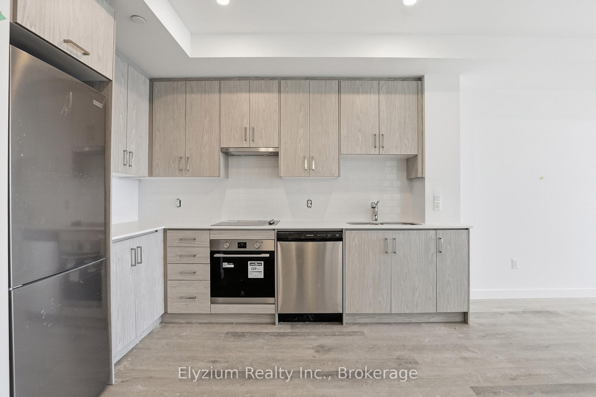 461 Green Road Unit 515 photo 13