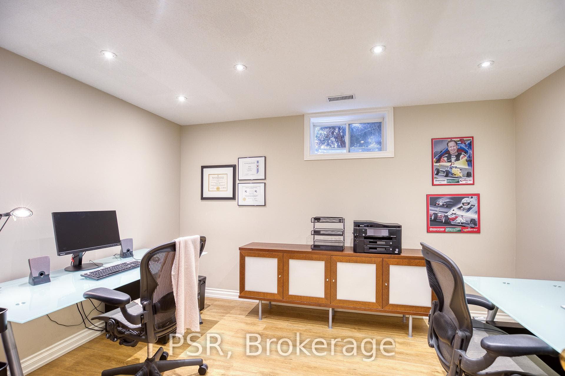 735 Salzburg Drive photo 32