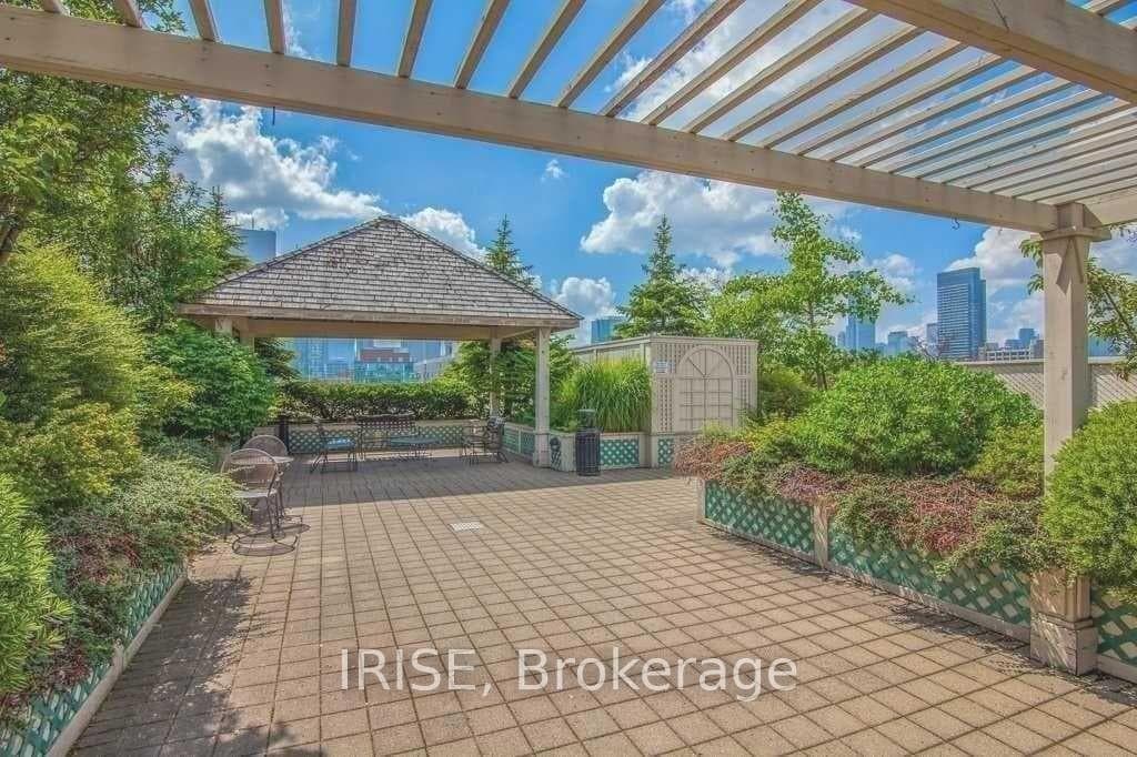 313 Richmond Street Unit 1051 photo 18
