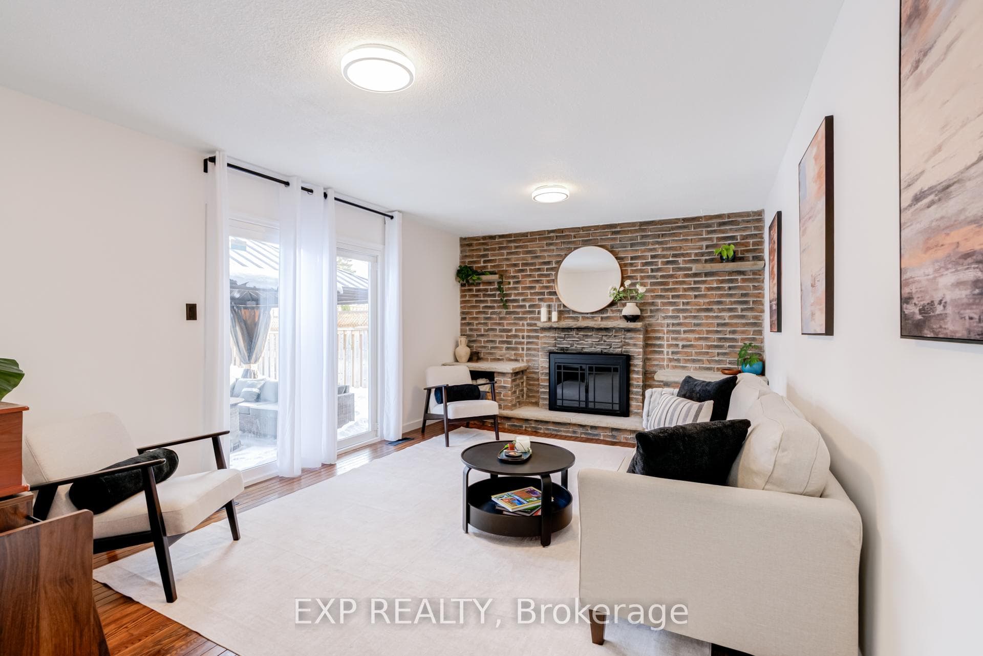 104 Stuart Street photo 15
