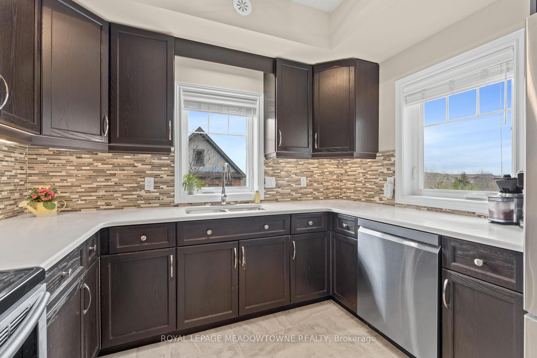Kitchen - Bright Windows