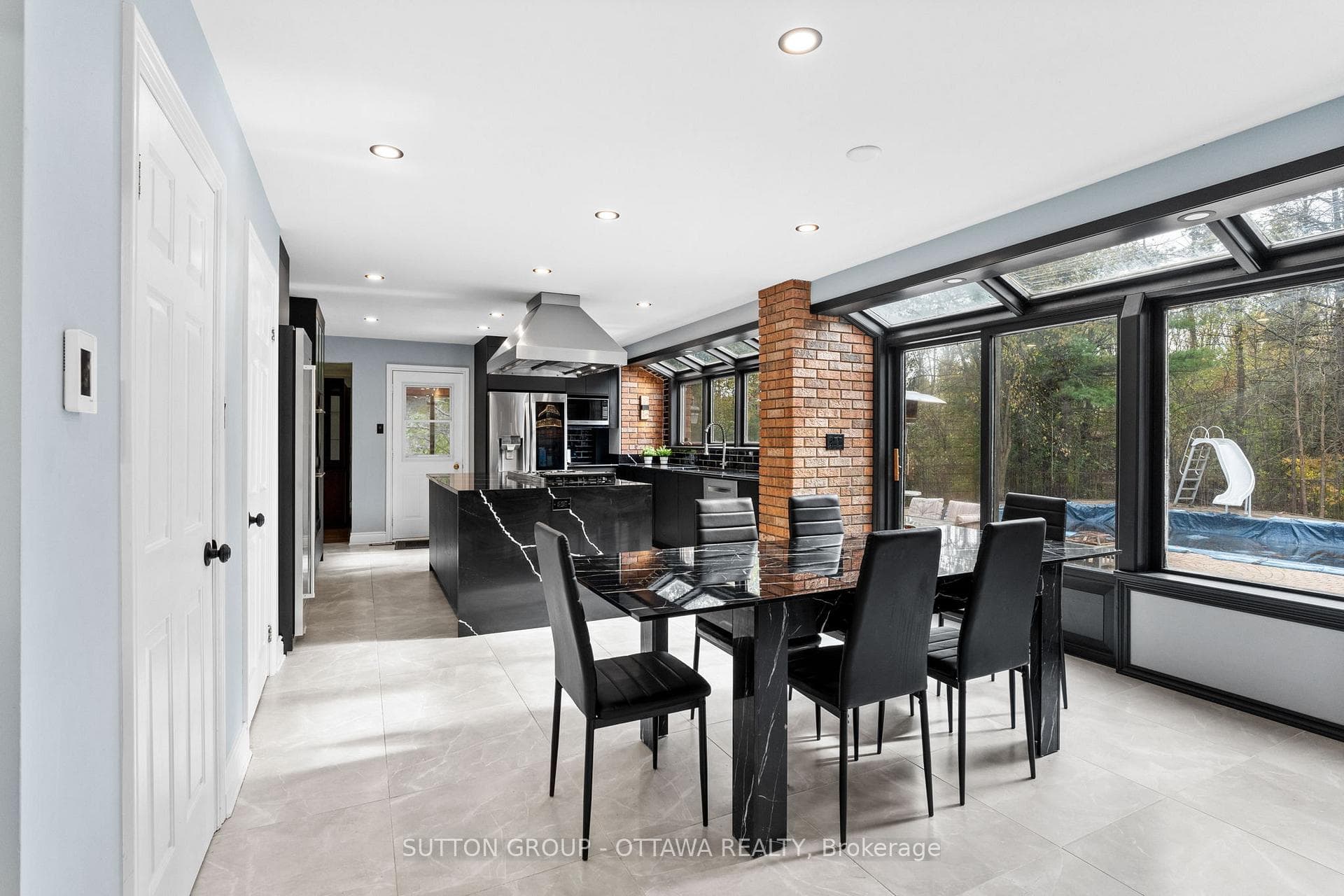 7 ROLSTON Way photo 12