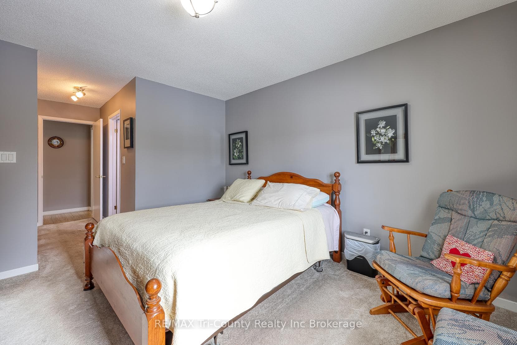 33 Wilkins Crescent photo 16