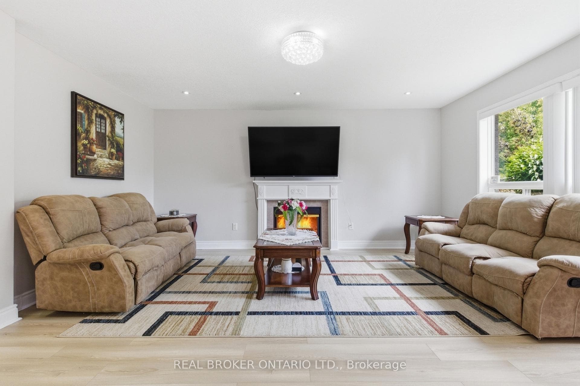 135 Blackburn Drive photo 13