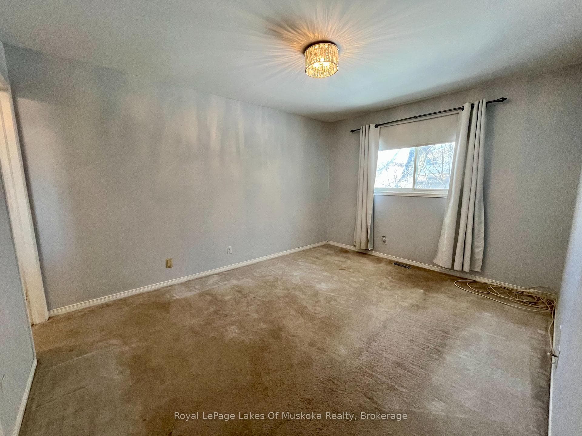 100 Lewis Drive photo 8